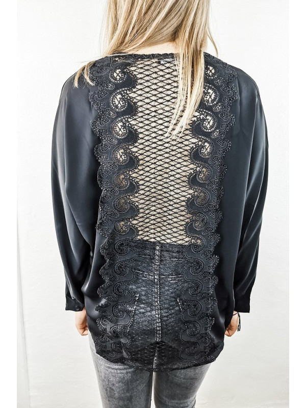 Blouse Noire Lagos