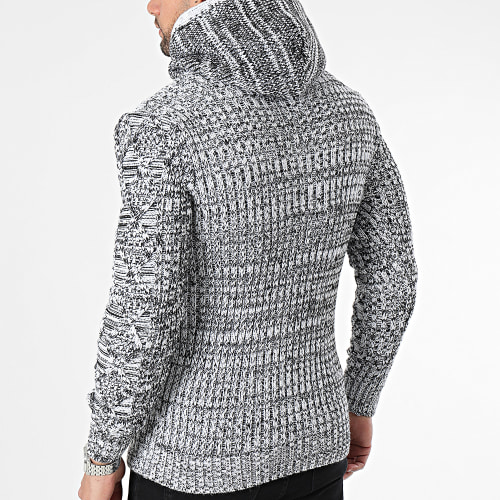 Pull A Capuche Blanc Noir