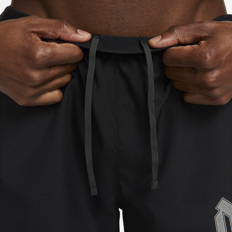Nike Dri Fit Run Division Challenger 5