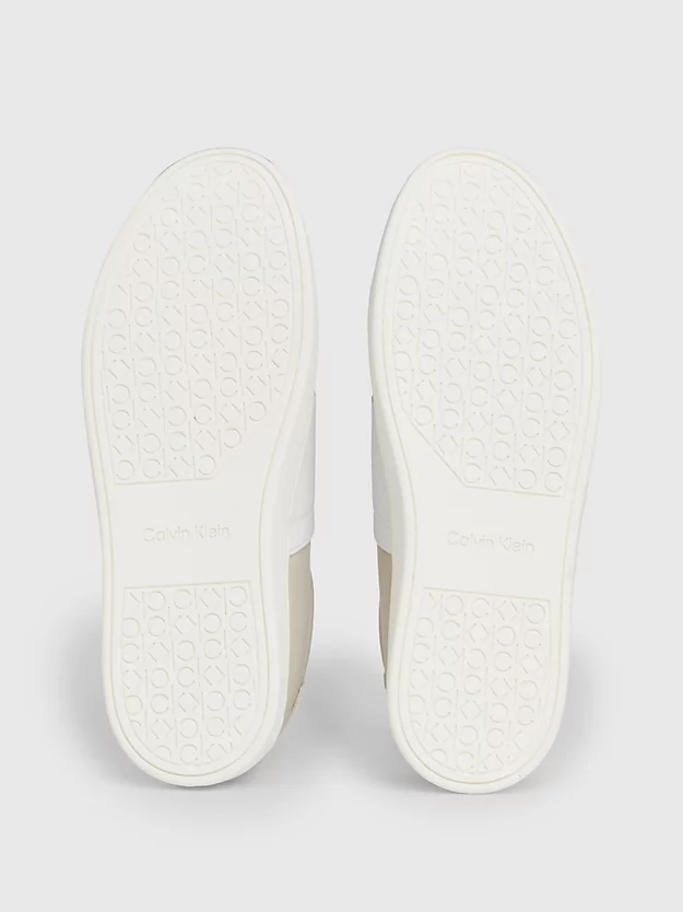 Sapatos de couro sem cadarço