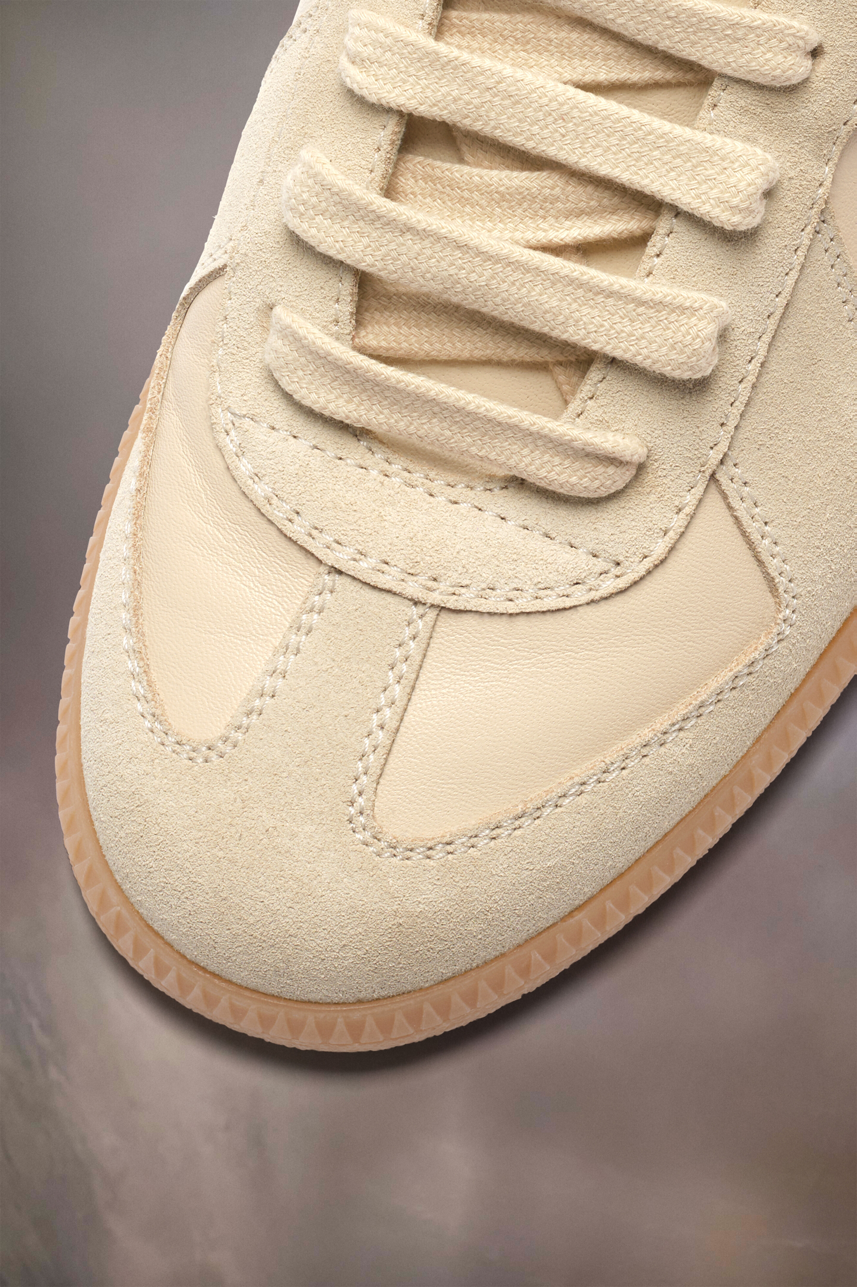 Sneakers Replica en cuir pour femme Beige