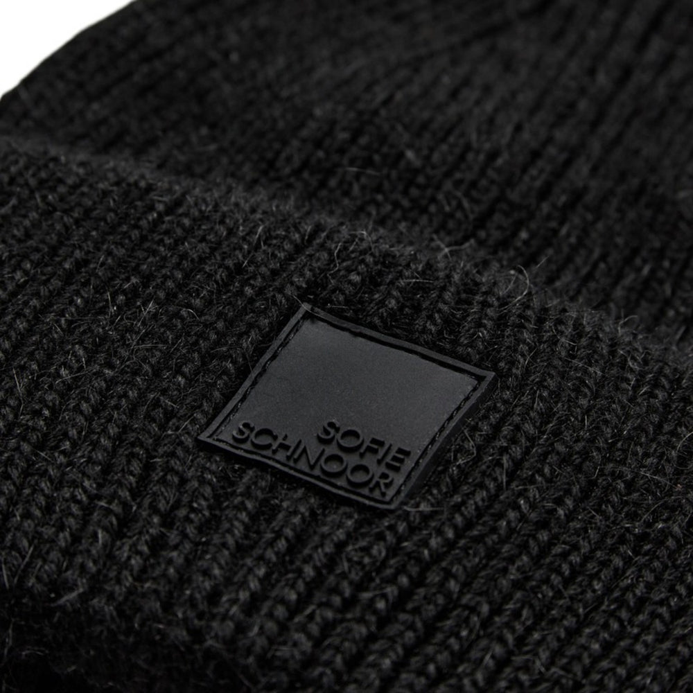 Køb Sofie Schnoor Black HannahSY Beanie