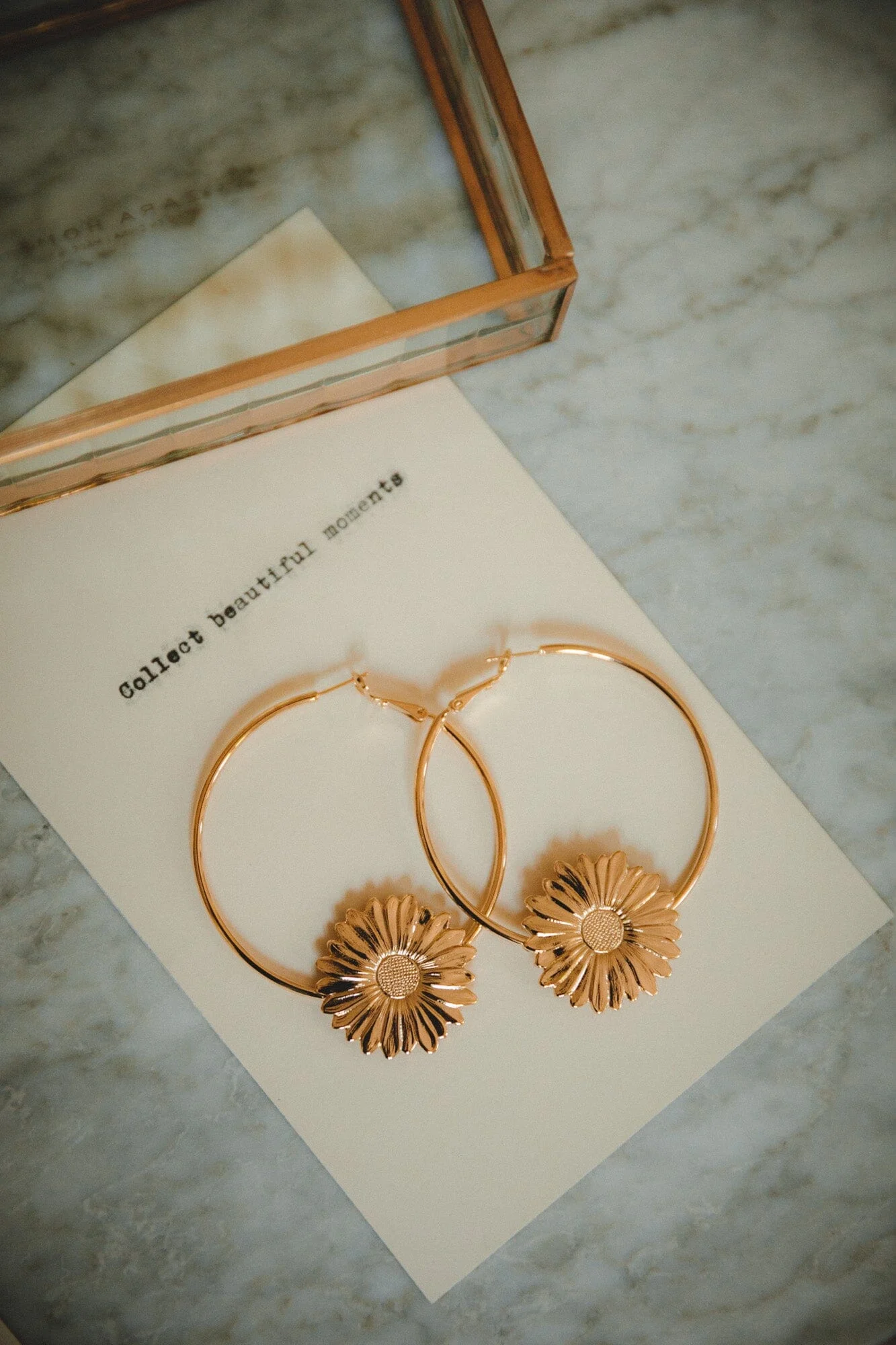 MAÏA - Boucles d'oreilles créoles fleurs plaqué argent | Doré