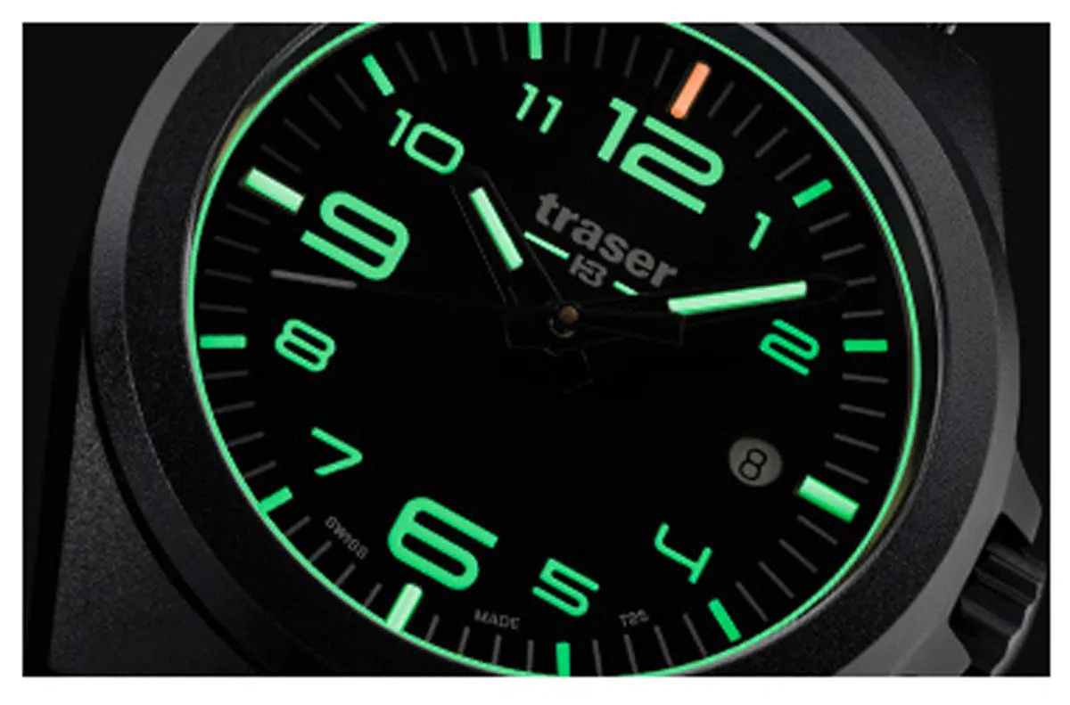Traser Herrenarmbanduhr 108204 - 42 mm