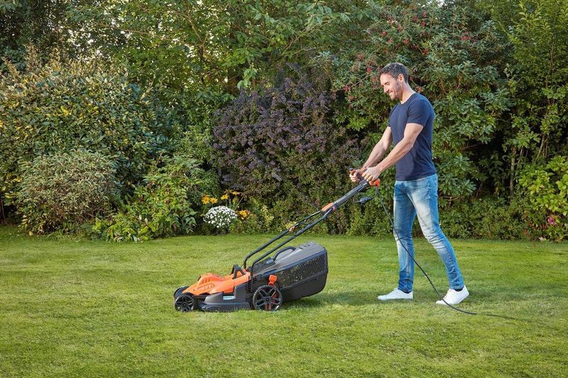 BLACK+DECKER BEMW481ES-QS Grasmaaier - 1800W - 42cm - gesnoerd