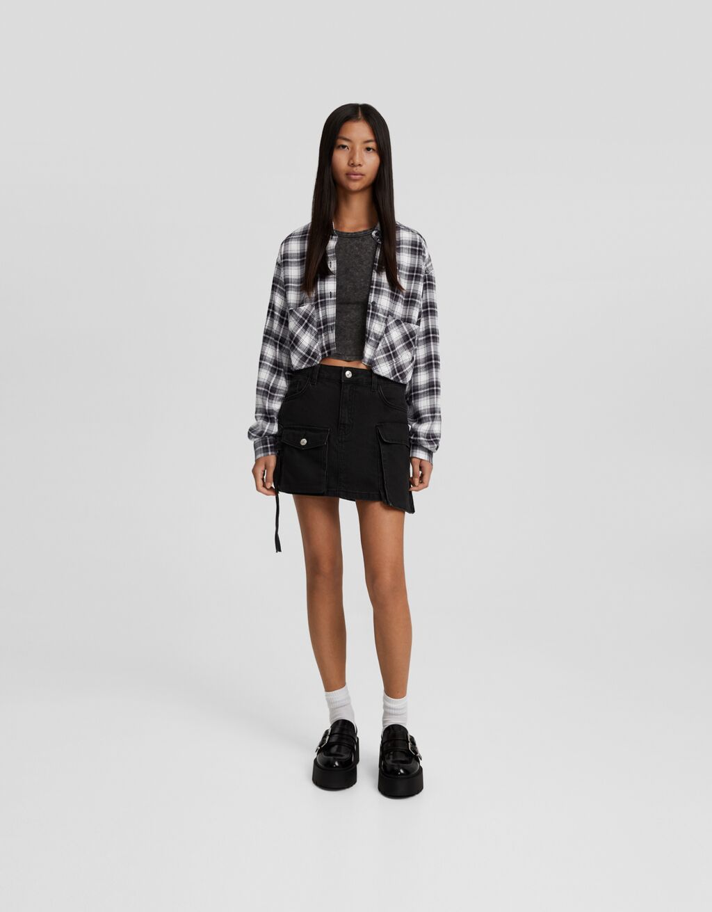 Camisa xadrez cropped de manga comprida