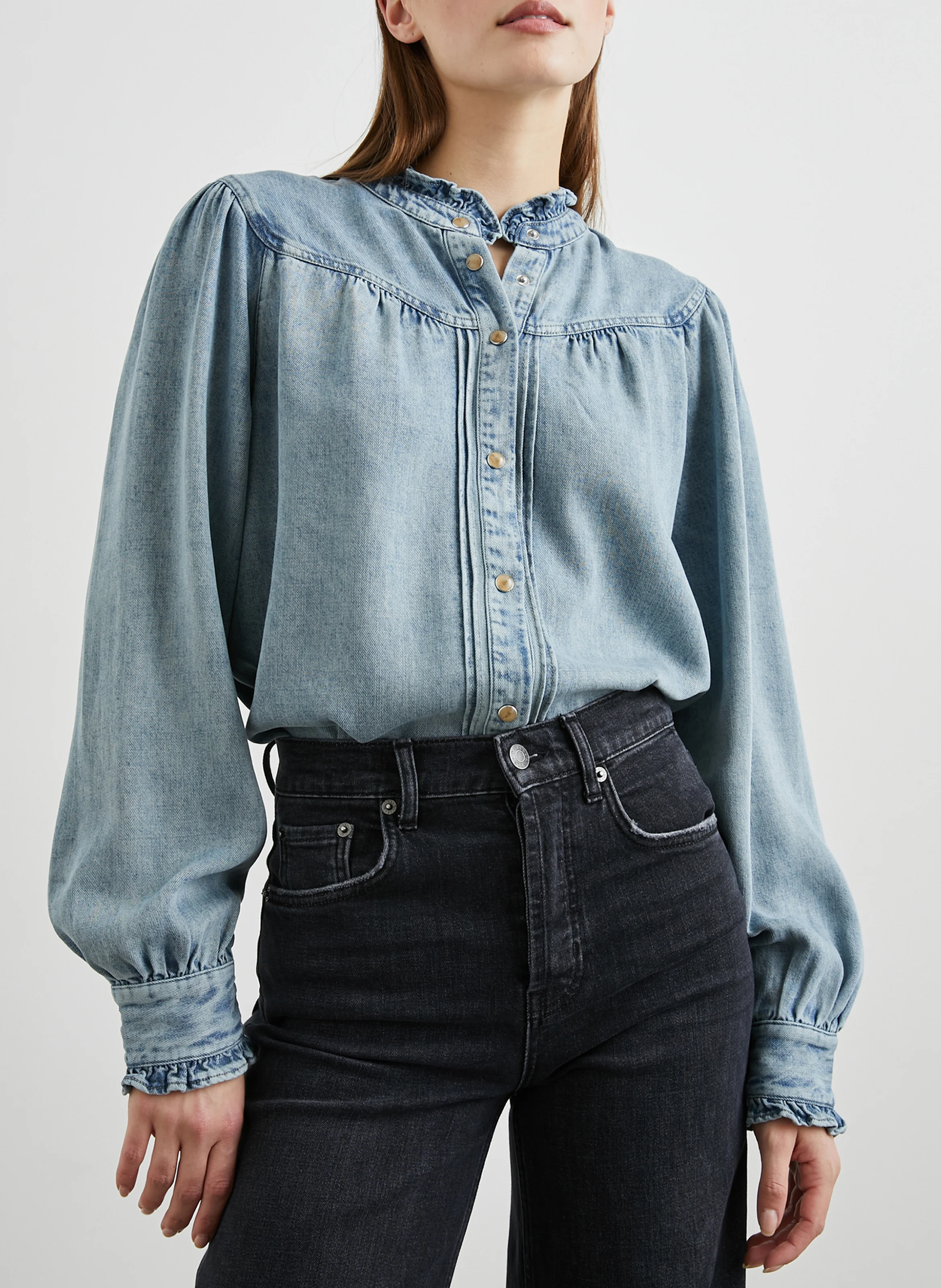 ALANNA - Chemise col rond à volants | Bleu