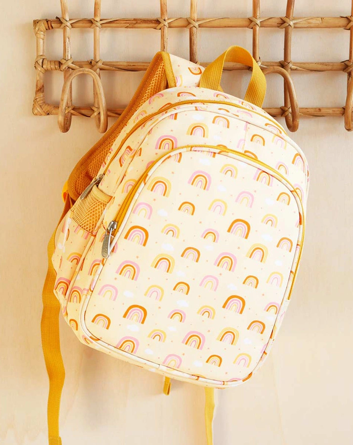 Kinderrucksack RAINBOWS (27x32x19) isoliert in orange