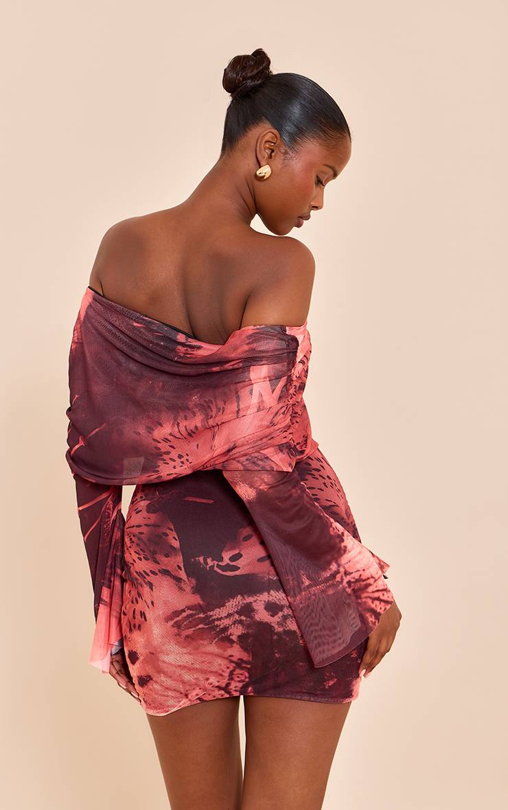 Rose Robe Courte Moulante En Mesh Doublée À Manches Longues