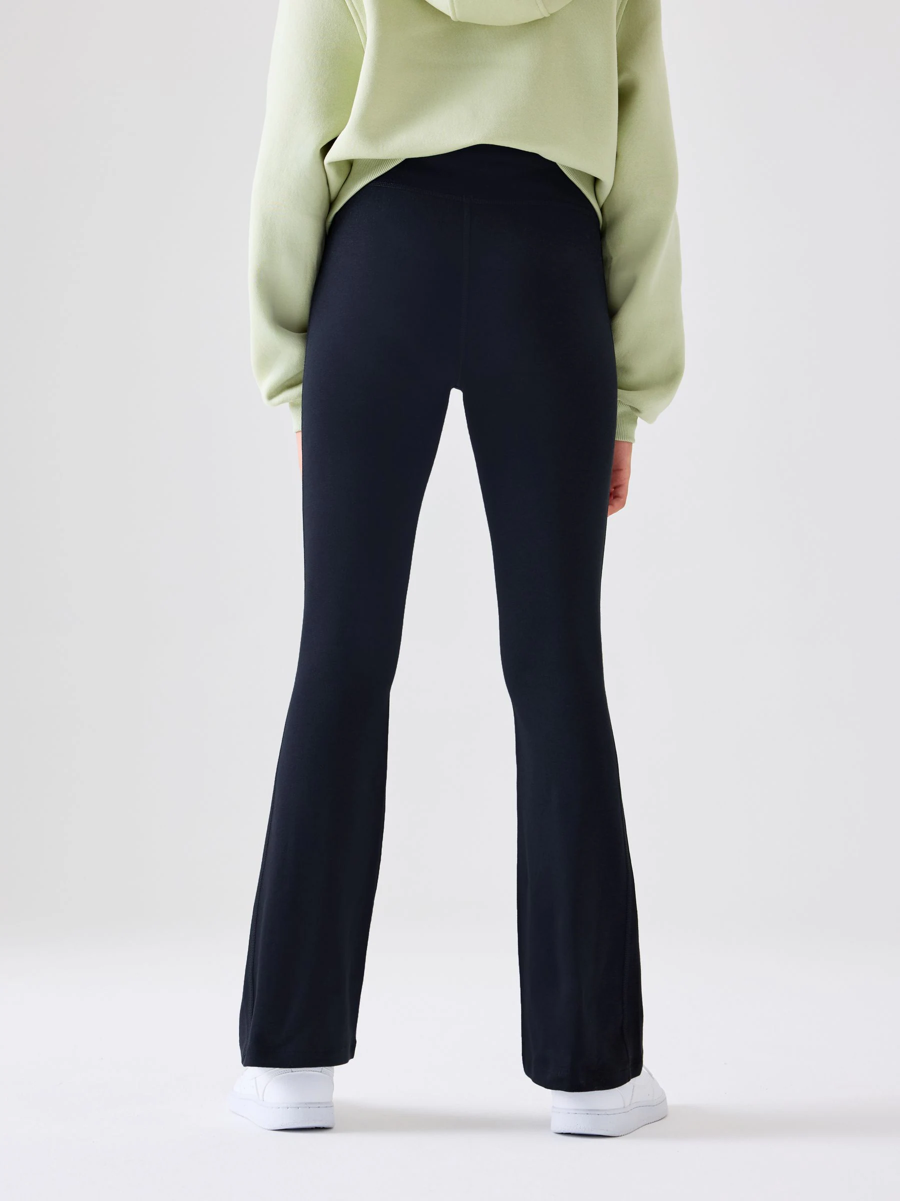 Nike flared legging met hoge taille