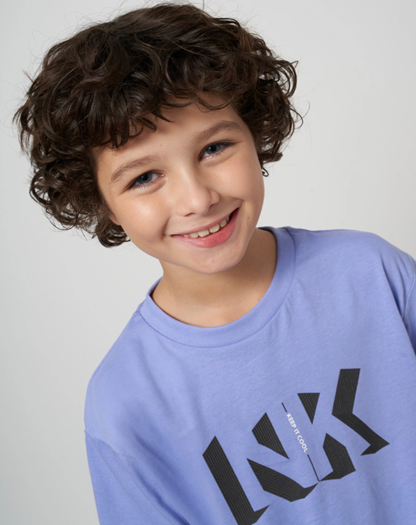 T-Shirt BASIC NK in lila