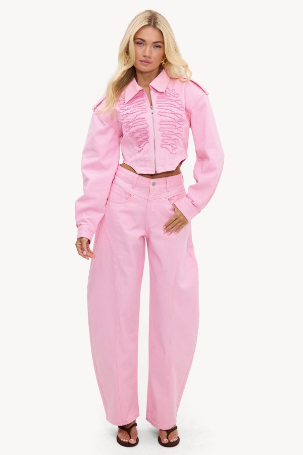 BEYOND COMPARE - PINK
