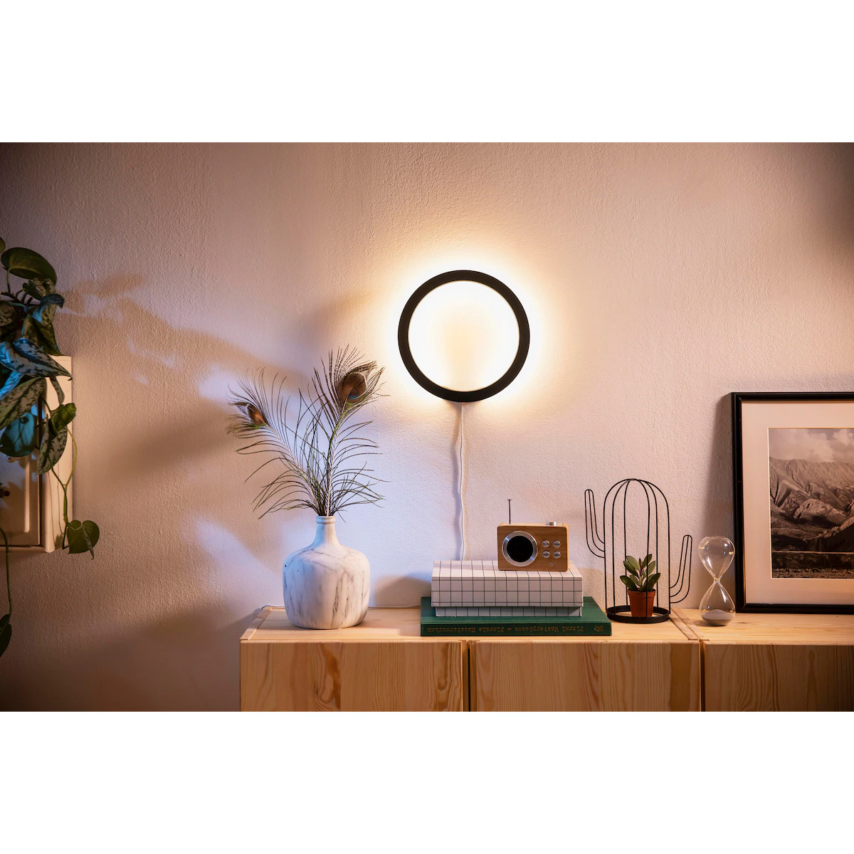Philips Hue Sana vegglampe 20W 24V (sort)