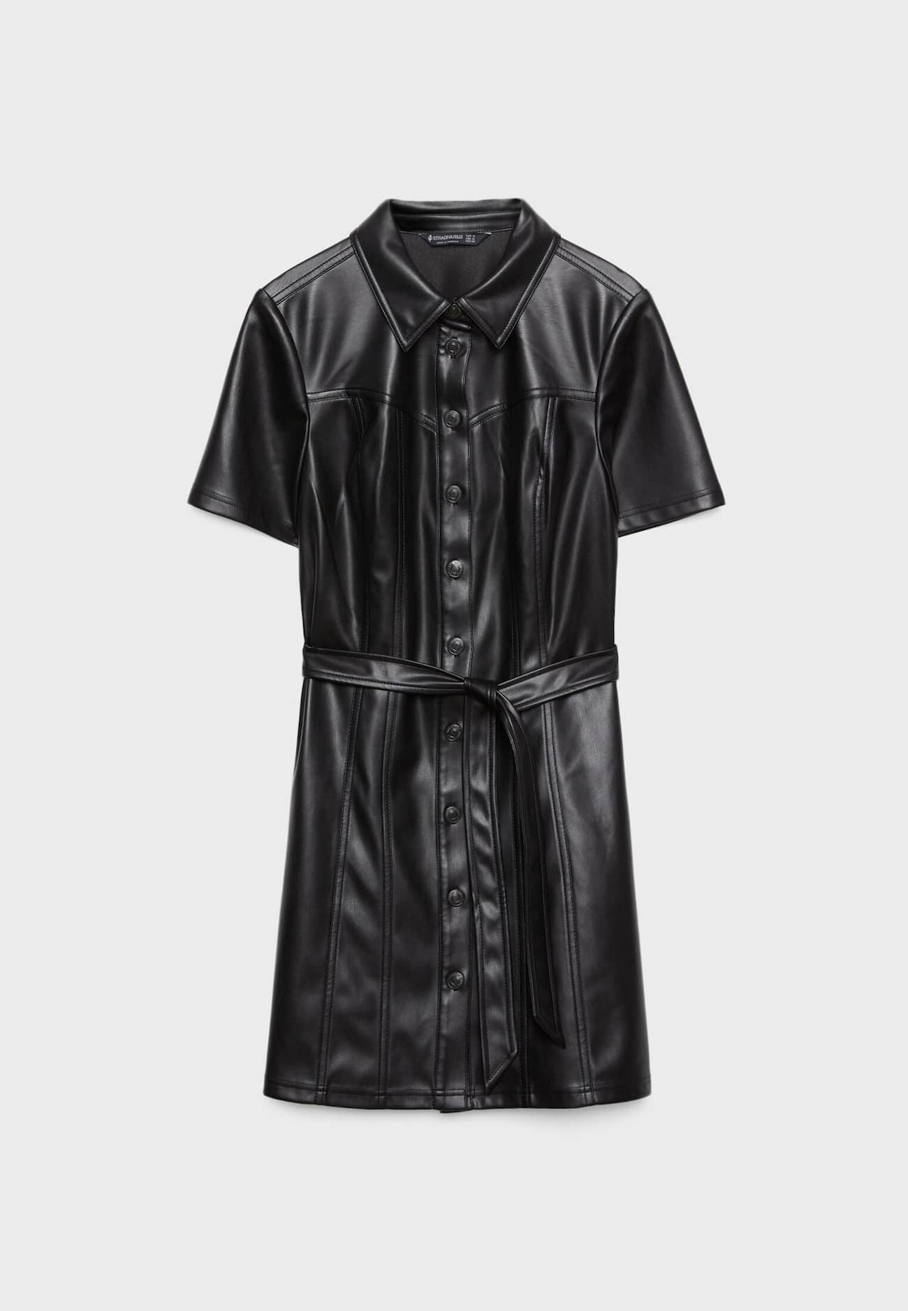 Vestido curto com efeito de couro