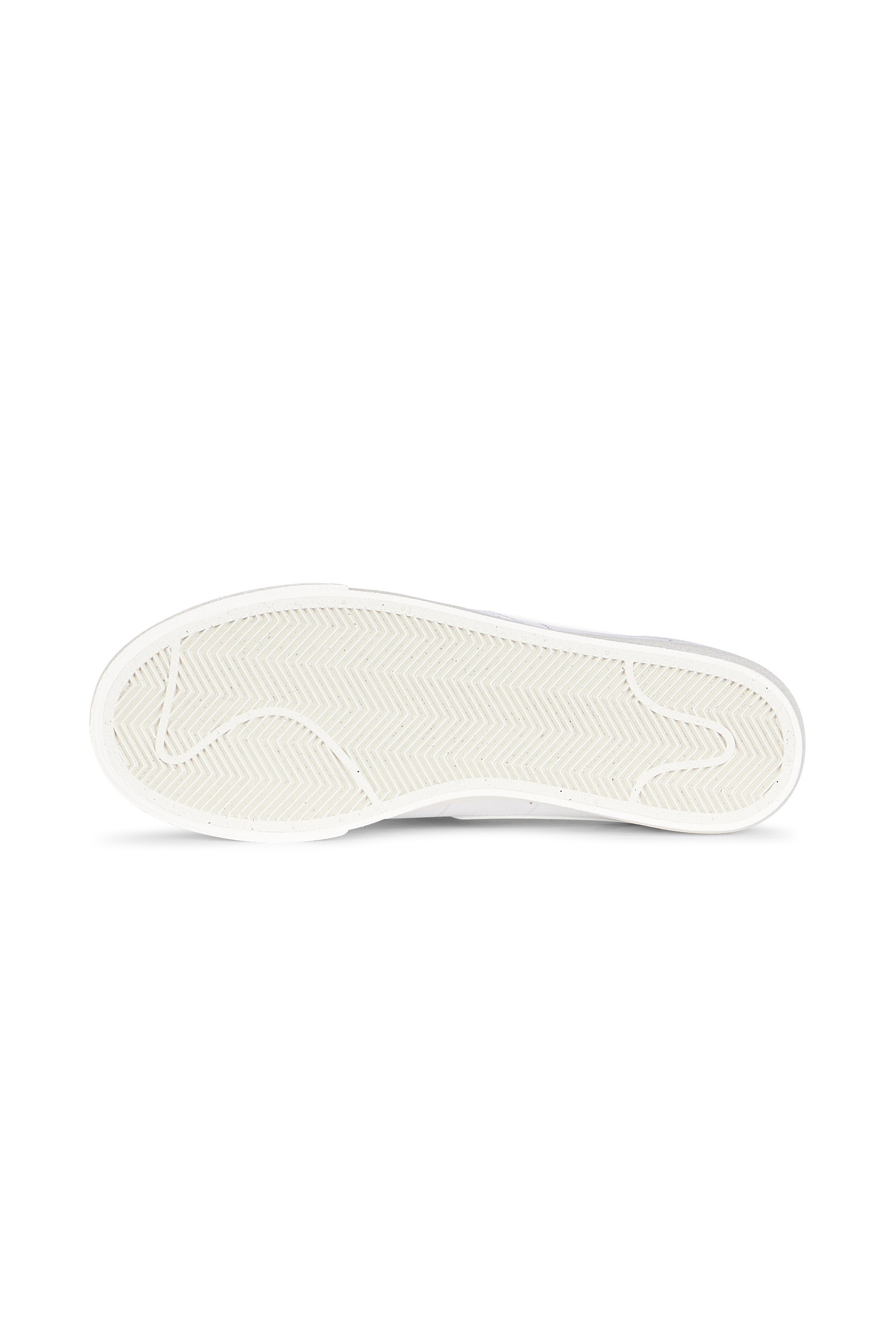 NIKE Baskets BLAZER LOW PLATFORM CNVS Blanc