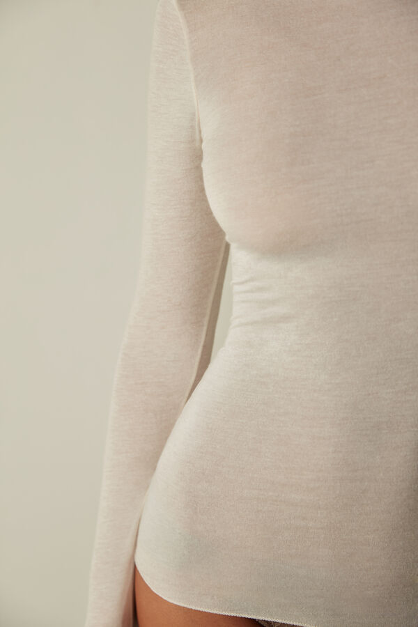 Camiseta de manga comprida ultraleve com decote canoa em cashmere modal