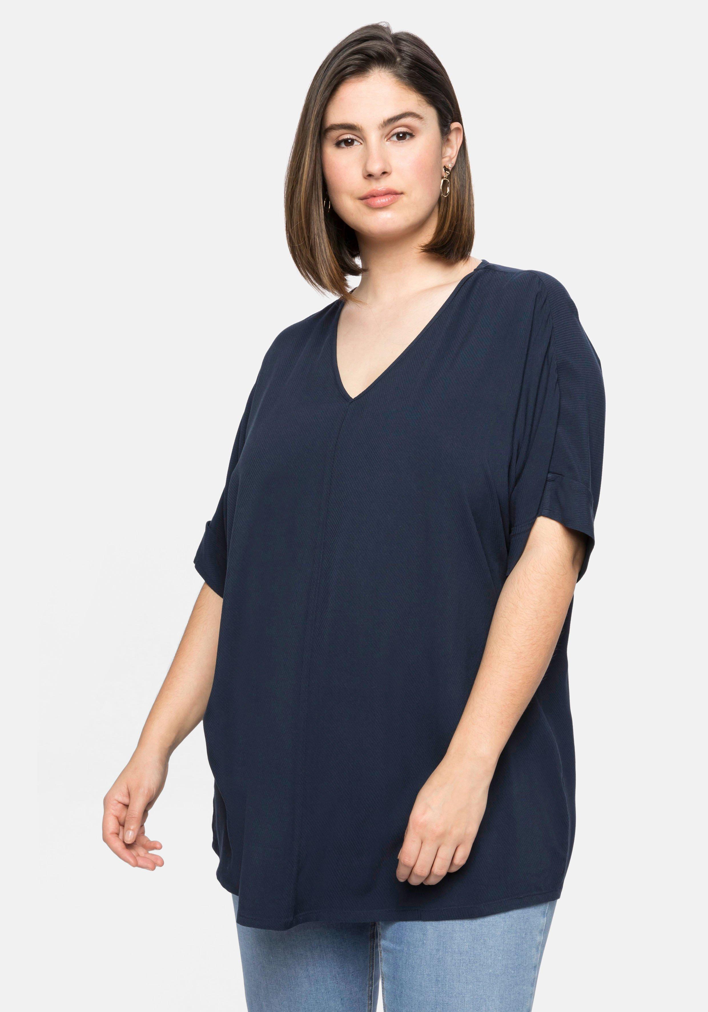 Tunika in Oversized-Form und mit V-Ausschnitt