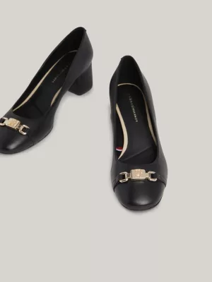Sapatos TH Monogram de Couro com Salto Bloco