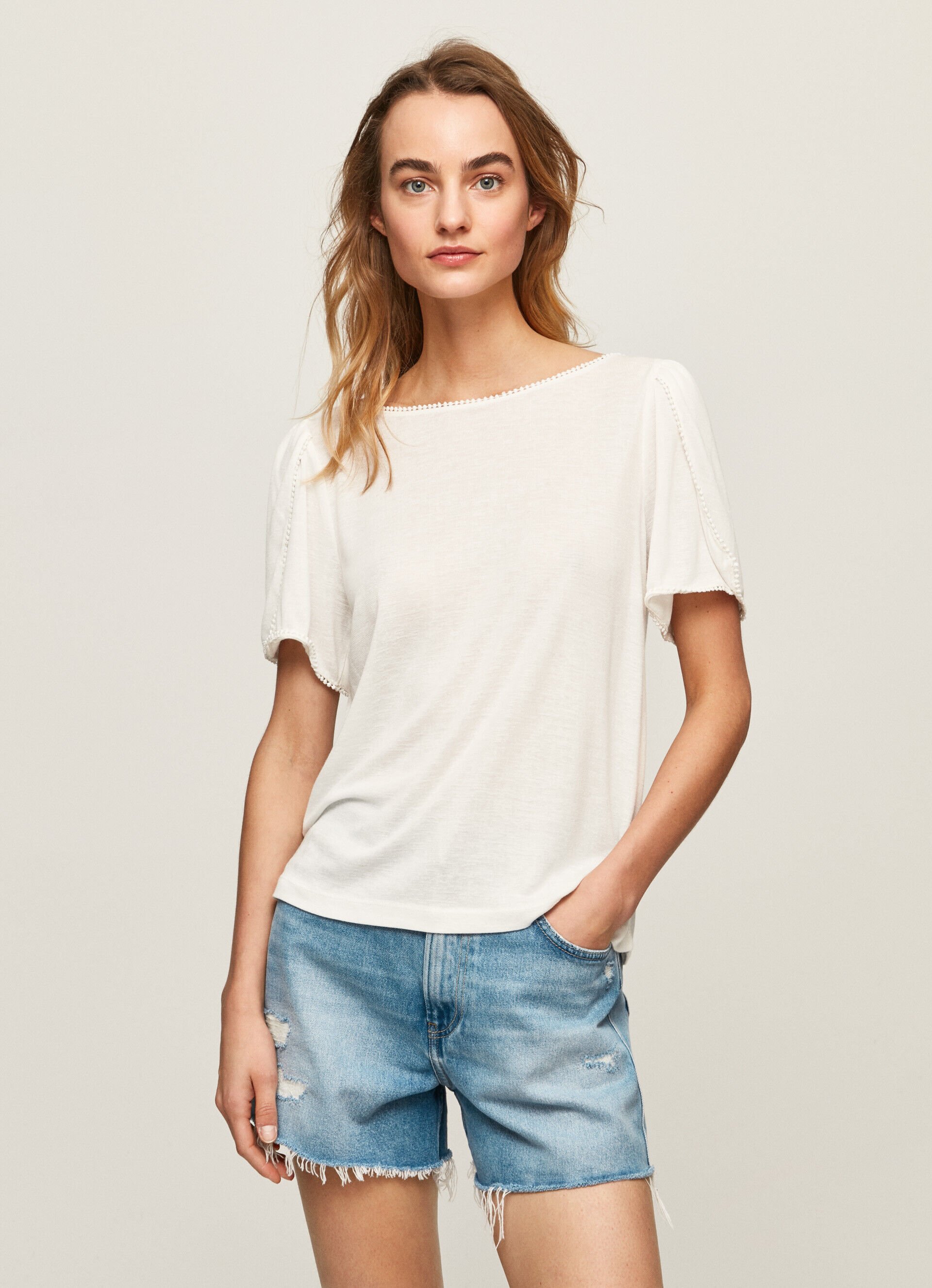 CAMISETA MESCLA COM DECOTE CANOA - branca