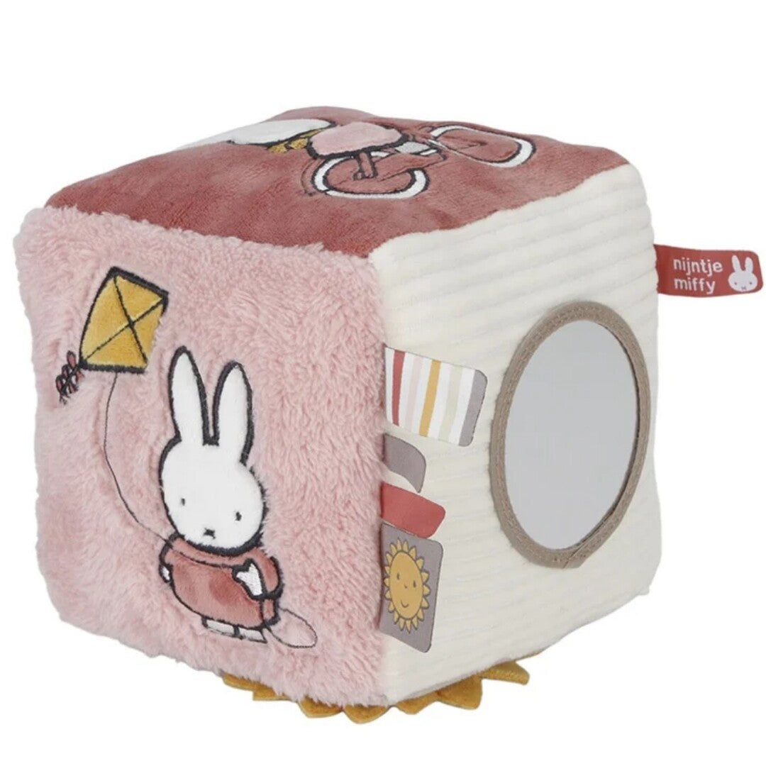 Nijntje activiteitenkubus - fluffy pink