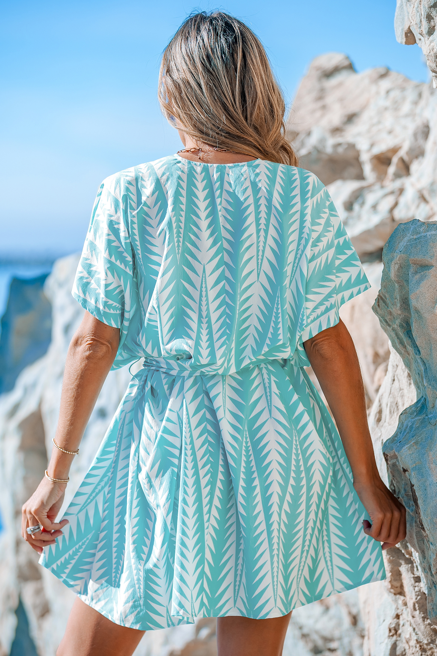 Robe mini à blouson de couleur menthe et blanc