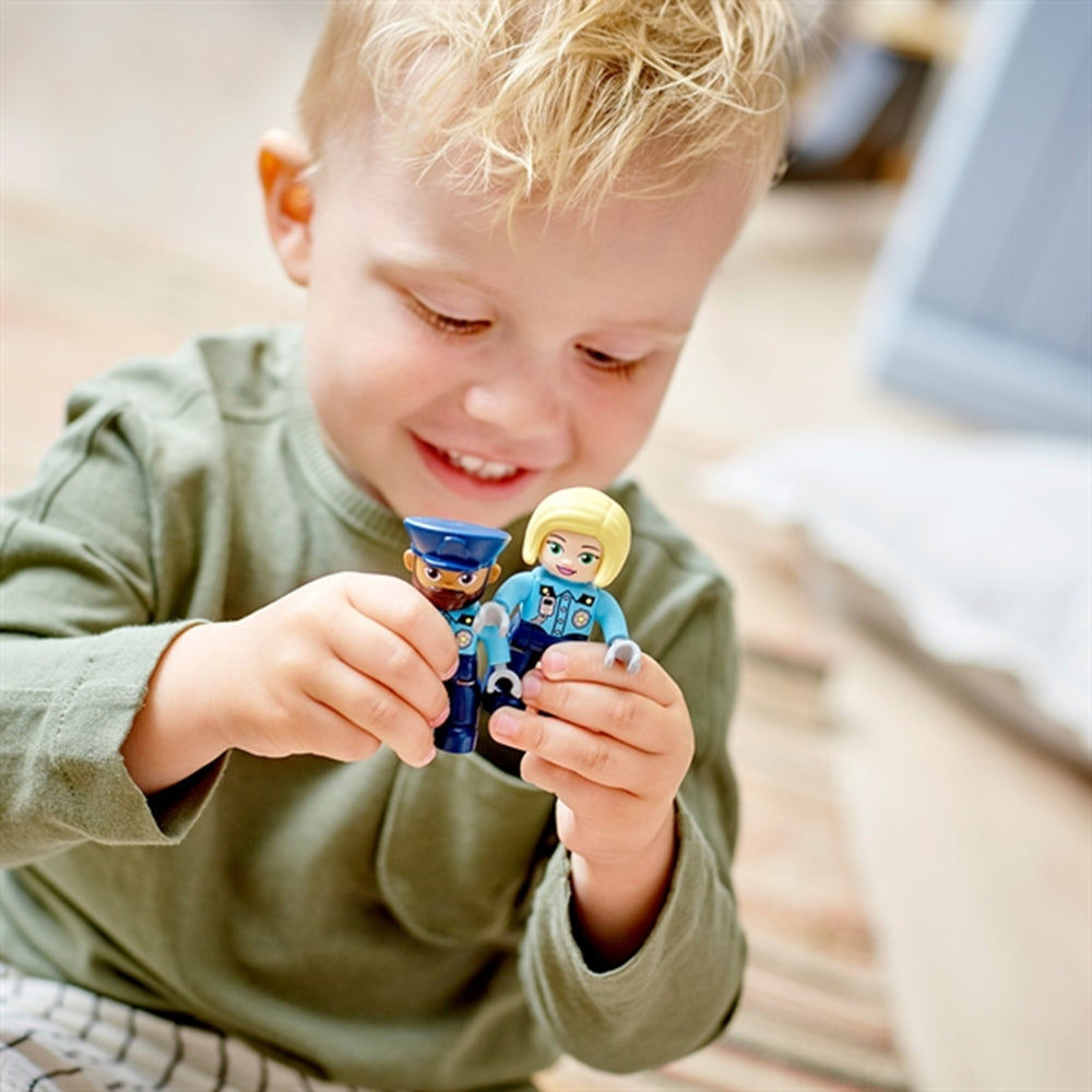 DUPLO® Politistation og Helikopter