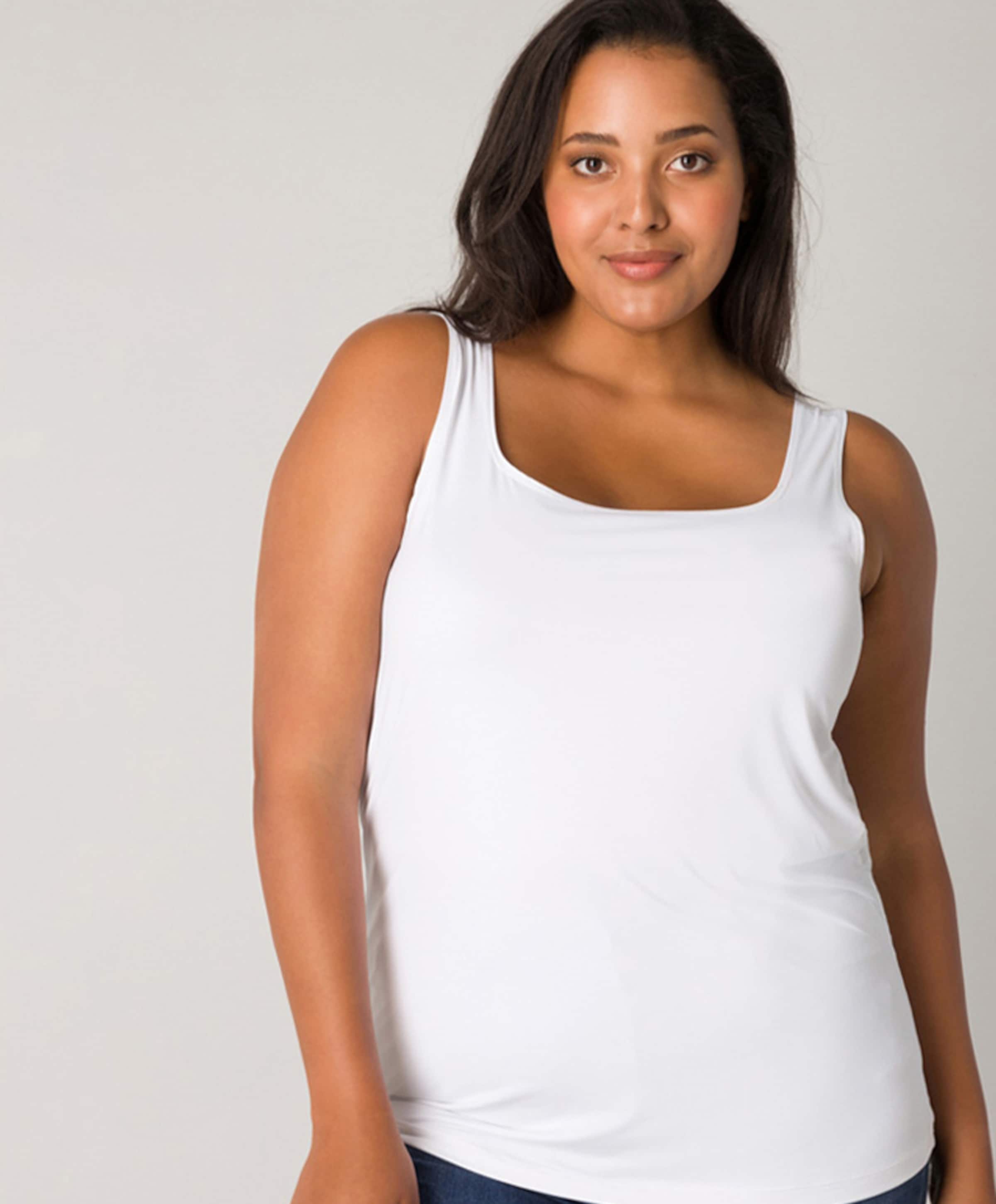 Base Level Curvy Dames top wit