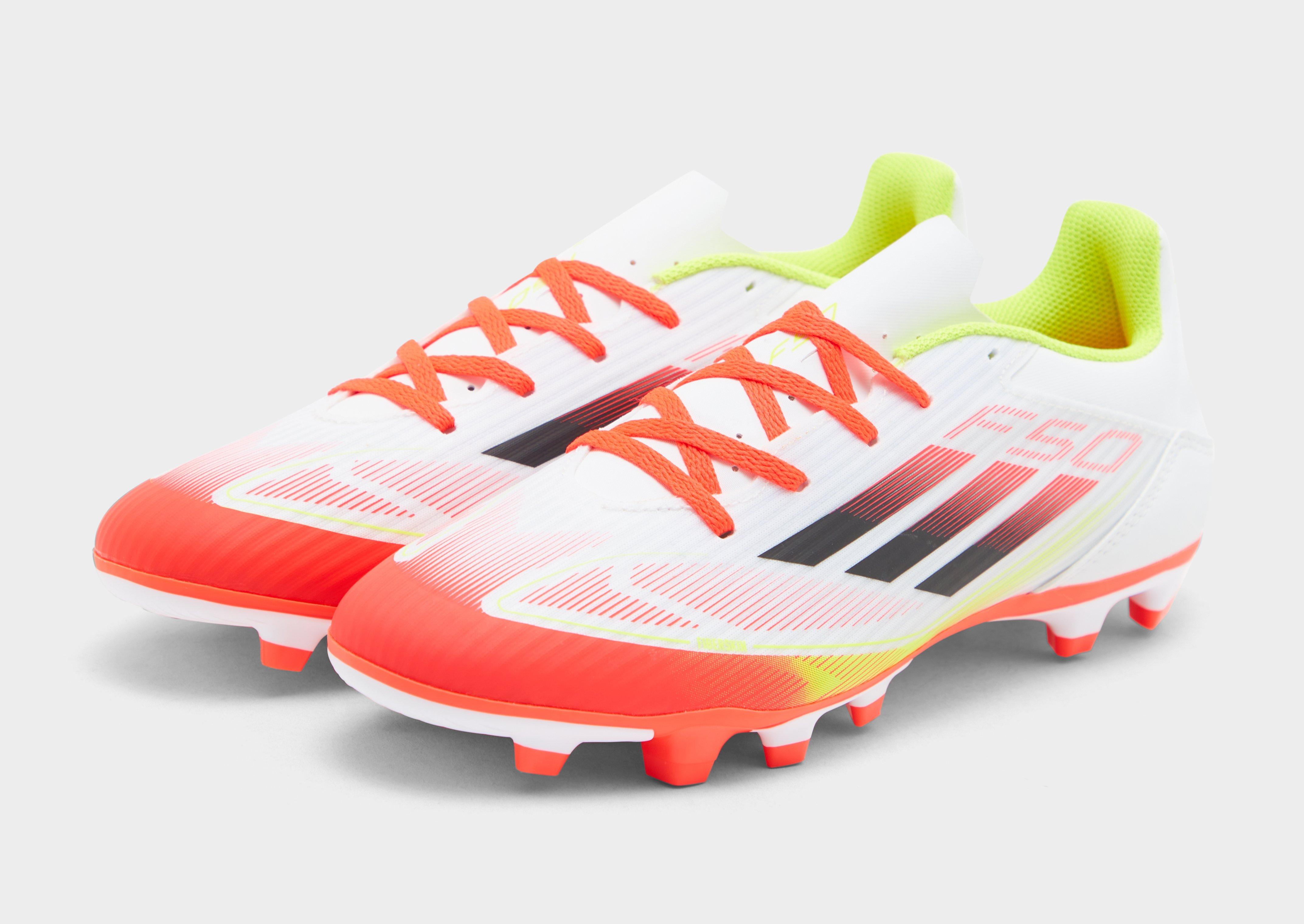 adidas Chaussure F50 Club Terrain souple / Multi-surfaces