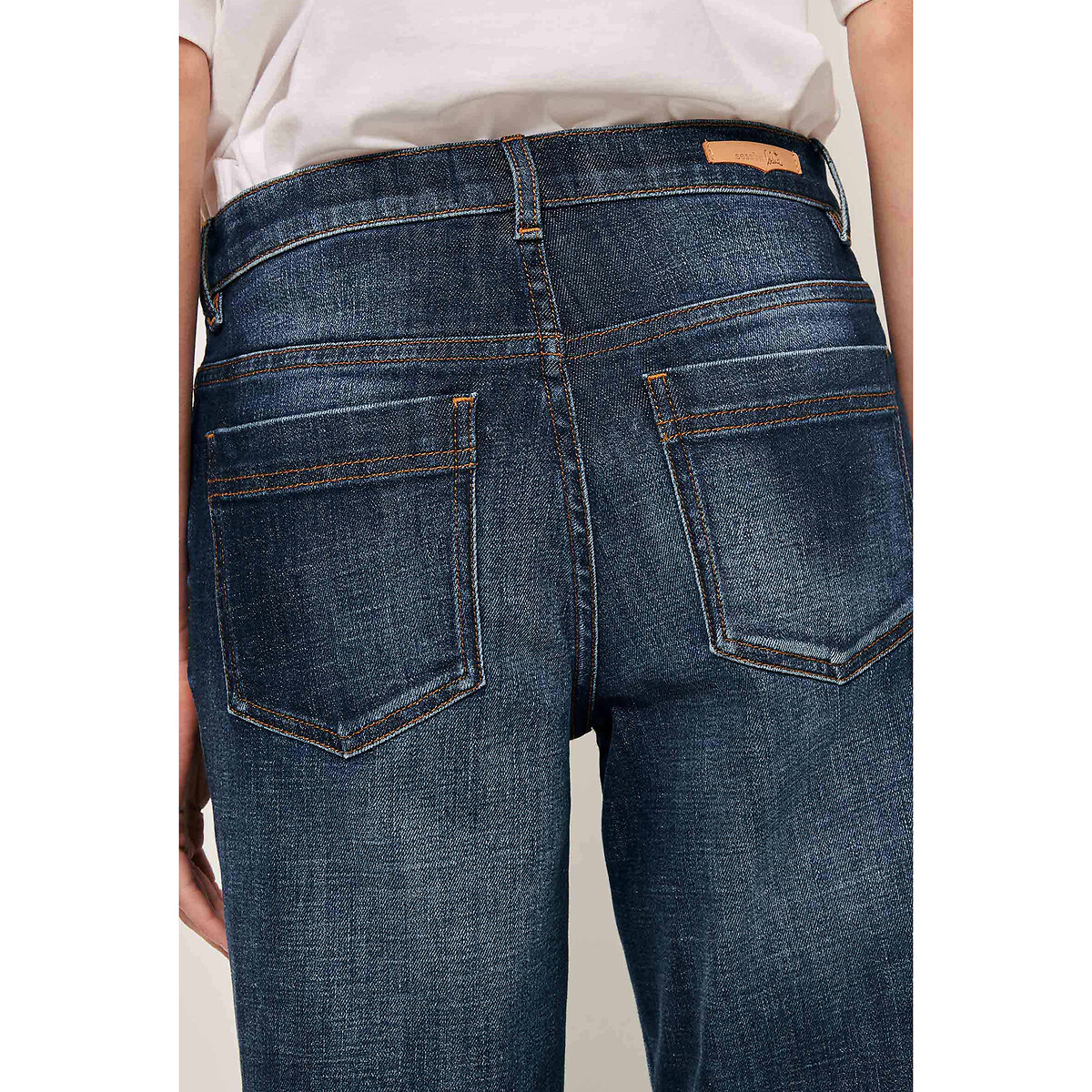 SESSUN<br>Calça jeans certa, VEGA