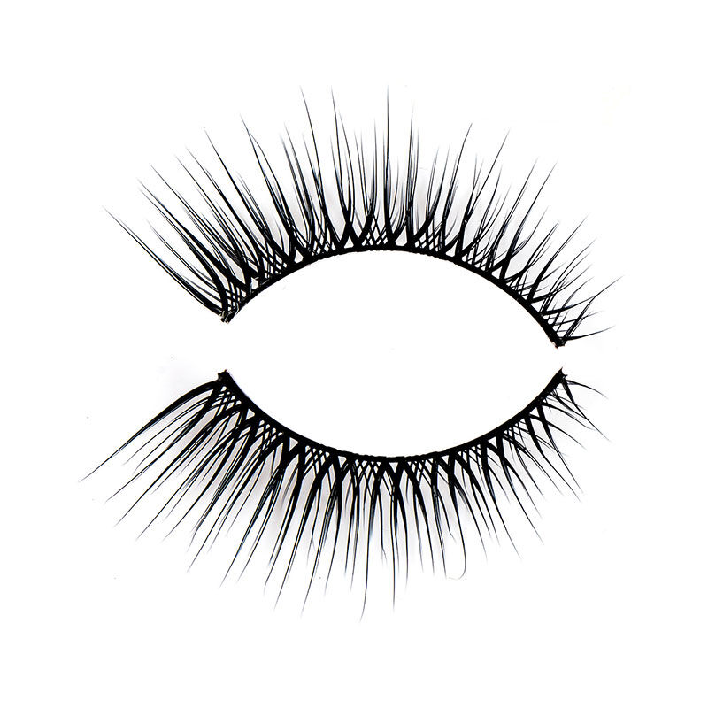 Faux cils - regard fascinant