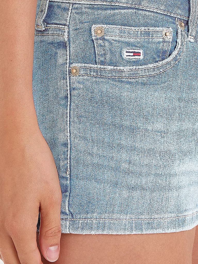 TOMMY JEANS Jeansshorts  hellblau
