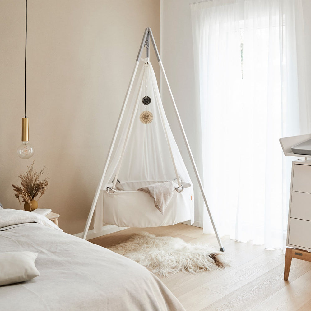 Køb Leander White Classic™ Kort Ophængsbånd Til Vugge 1 Stk.