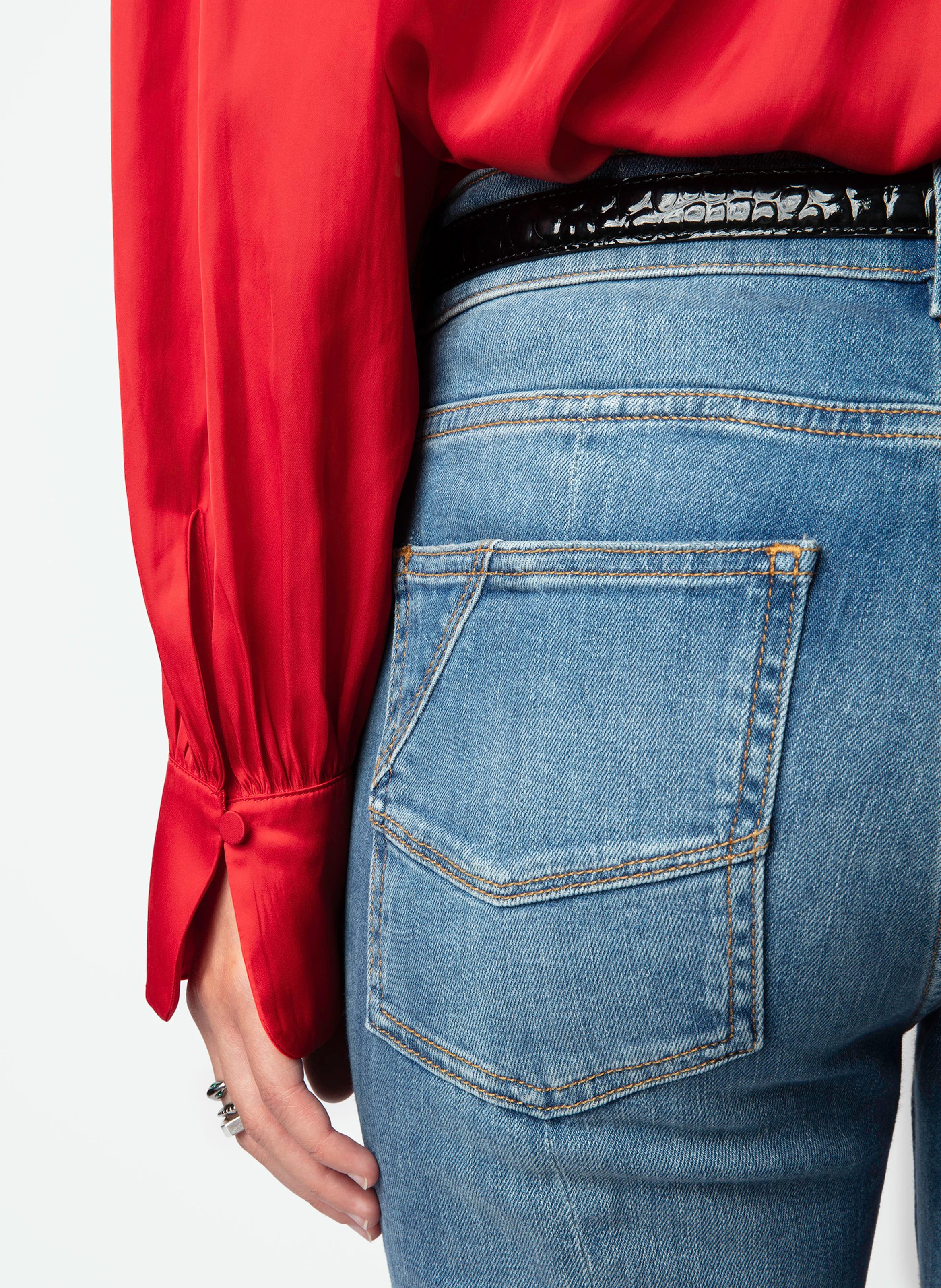 TRENTA - Chemise col classique droite satinée en fibres recyclées mélangées | Rouge