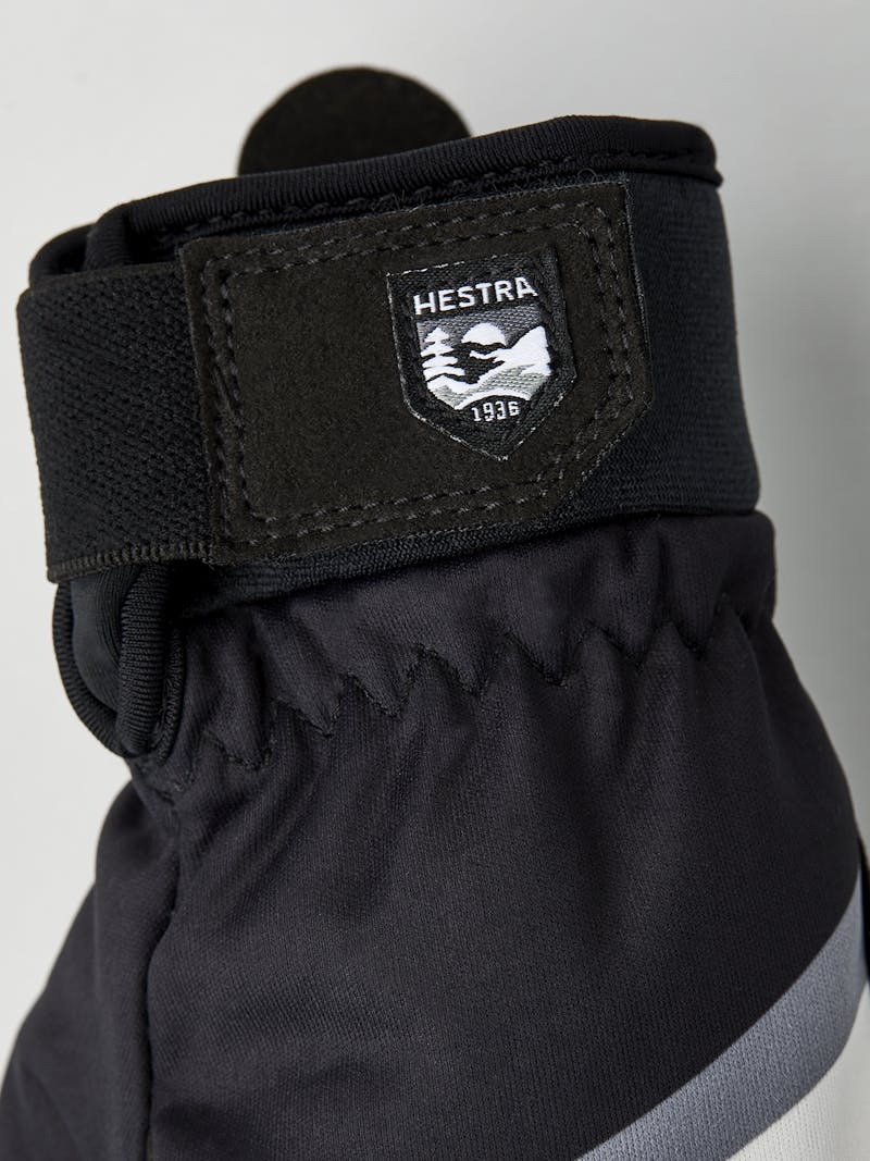 Tracker Mitt Junior Black Print