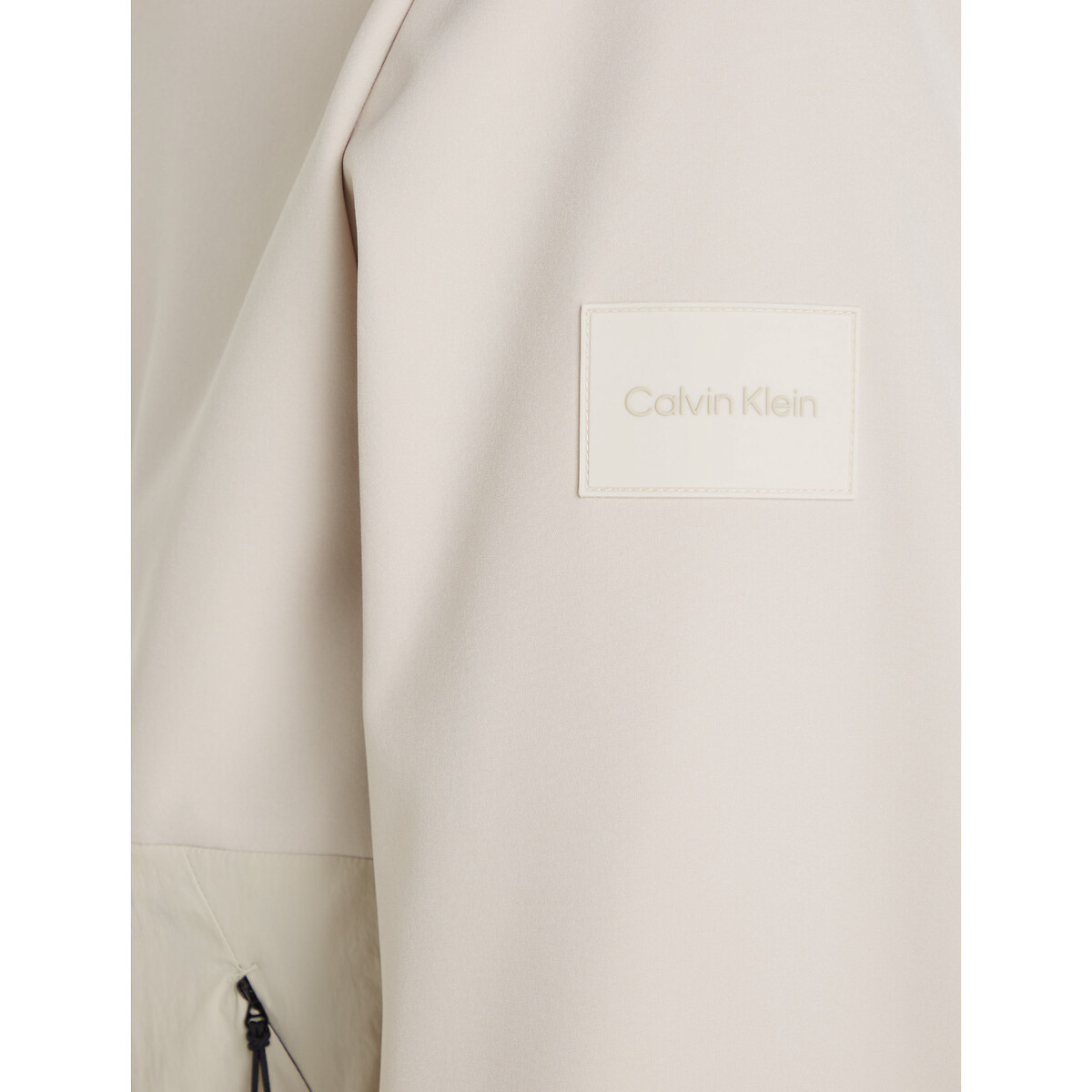 CALVIN KLEIN<br>Cardigã em 2 tecidos, sem capuz, softshell