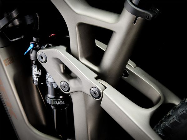 FUEL EX 9.7 GEN 6 MTB Fully  mercury  M