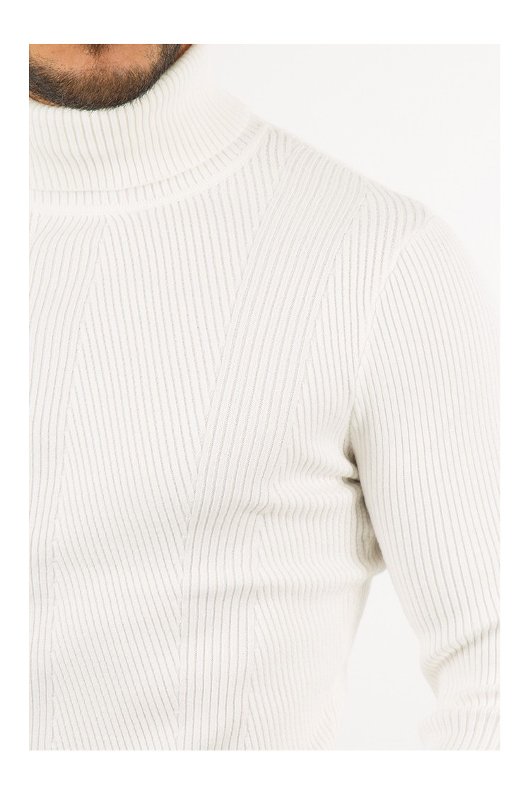 Pull fin à col roulé blanc