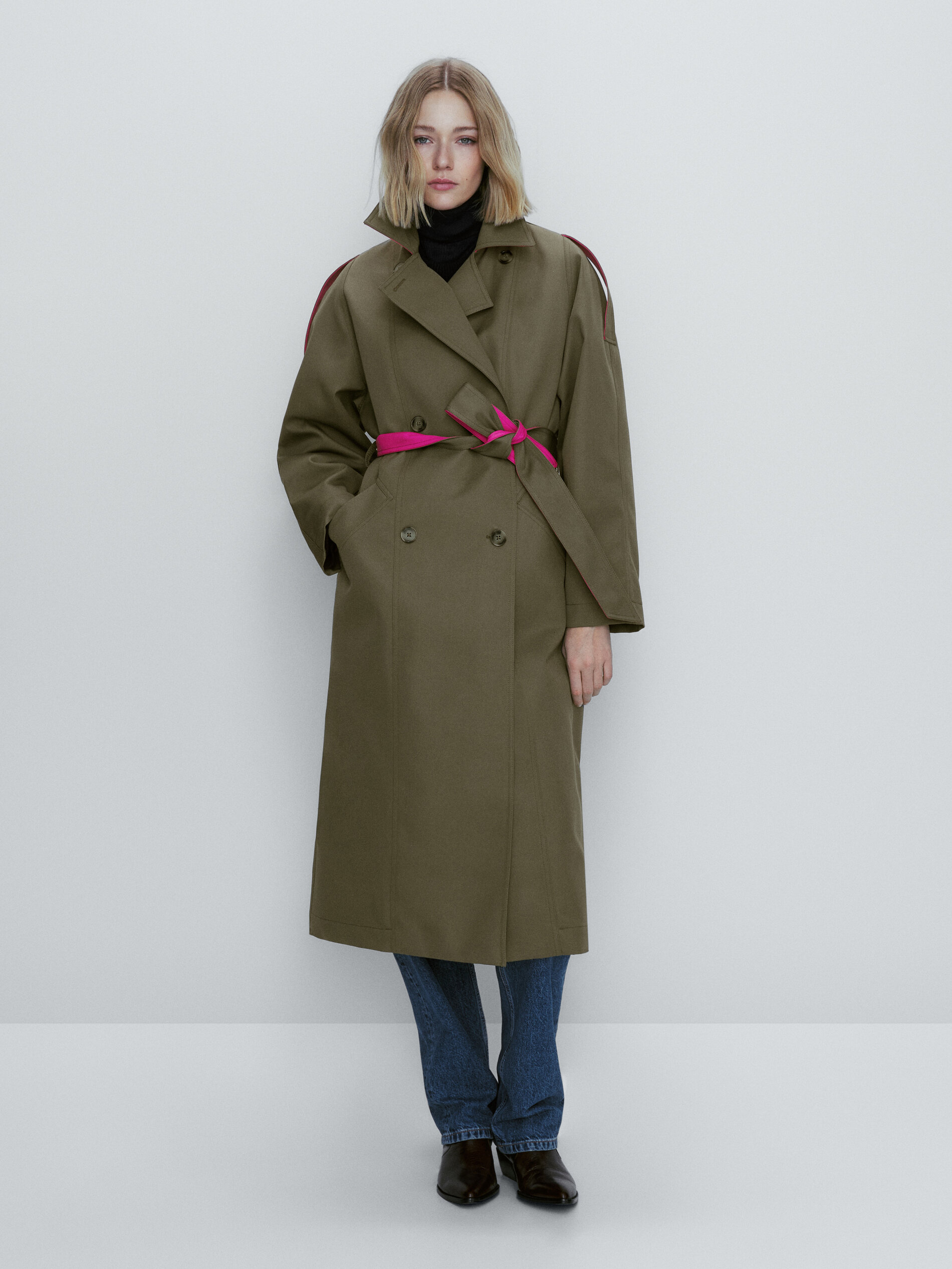 Trench coat em cores contrastantes - CAQUI