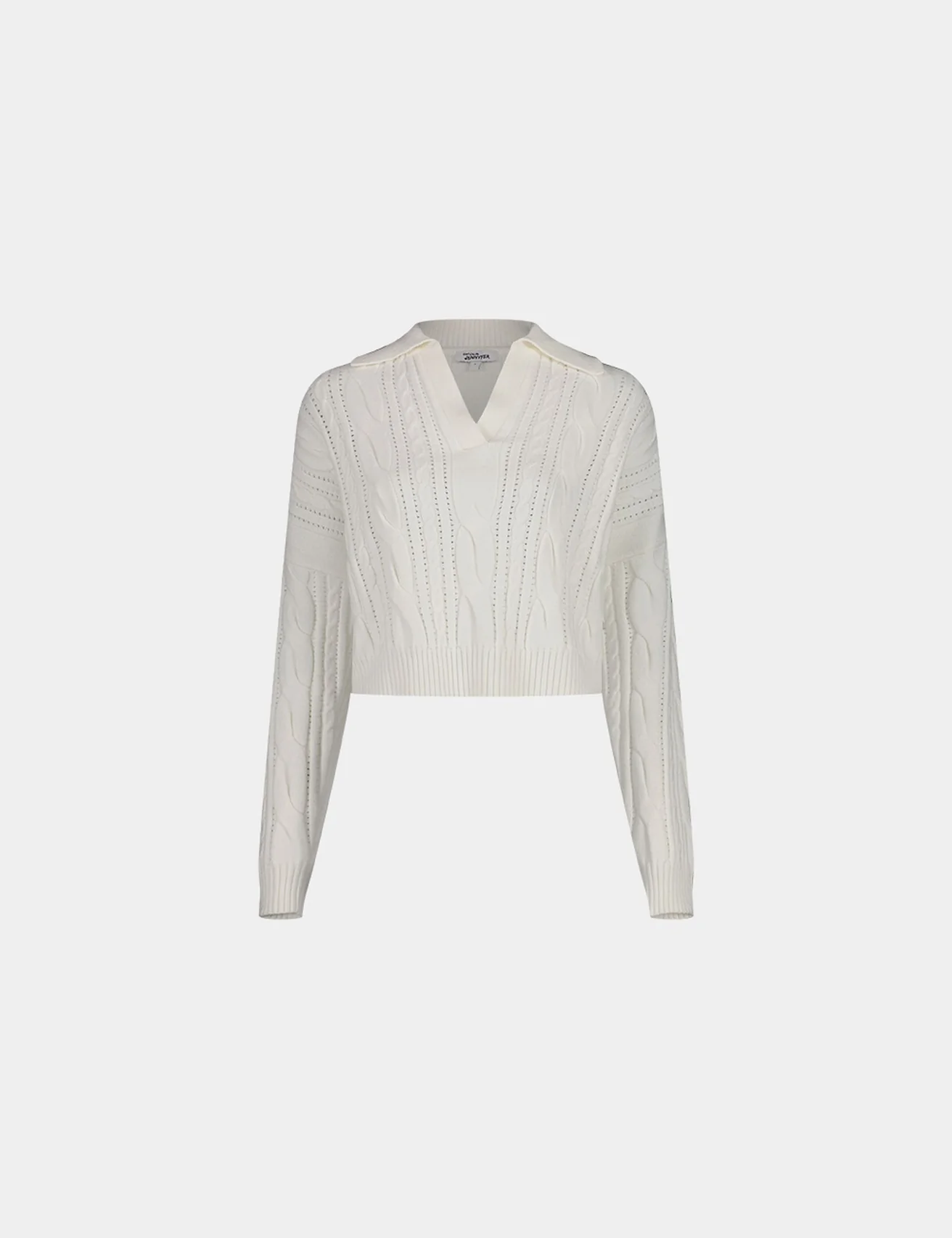 Pull court en maille tressée écru