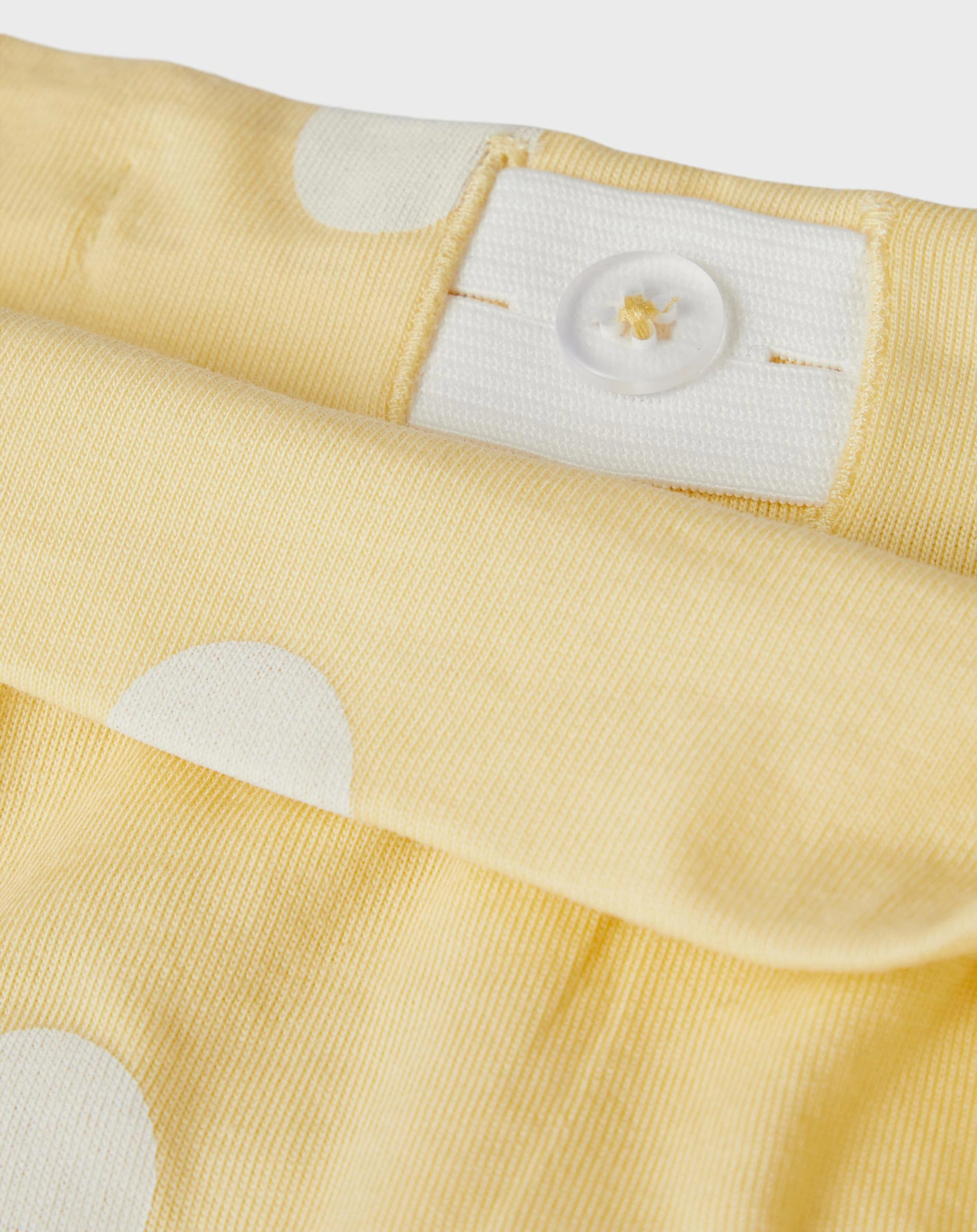 Shorts NKFHELLE - DOTS in sunlight