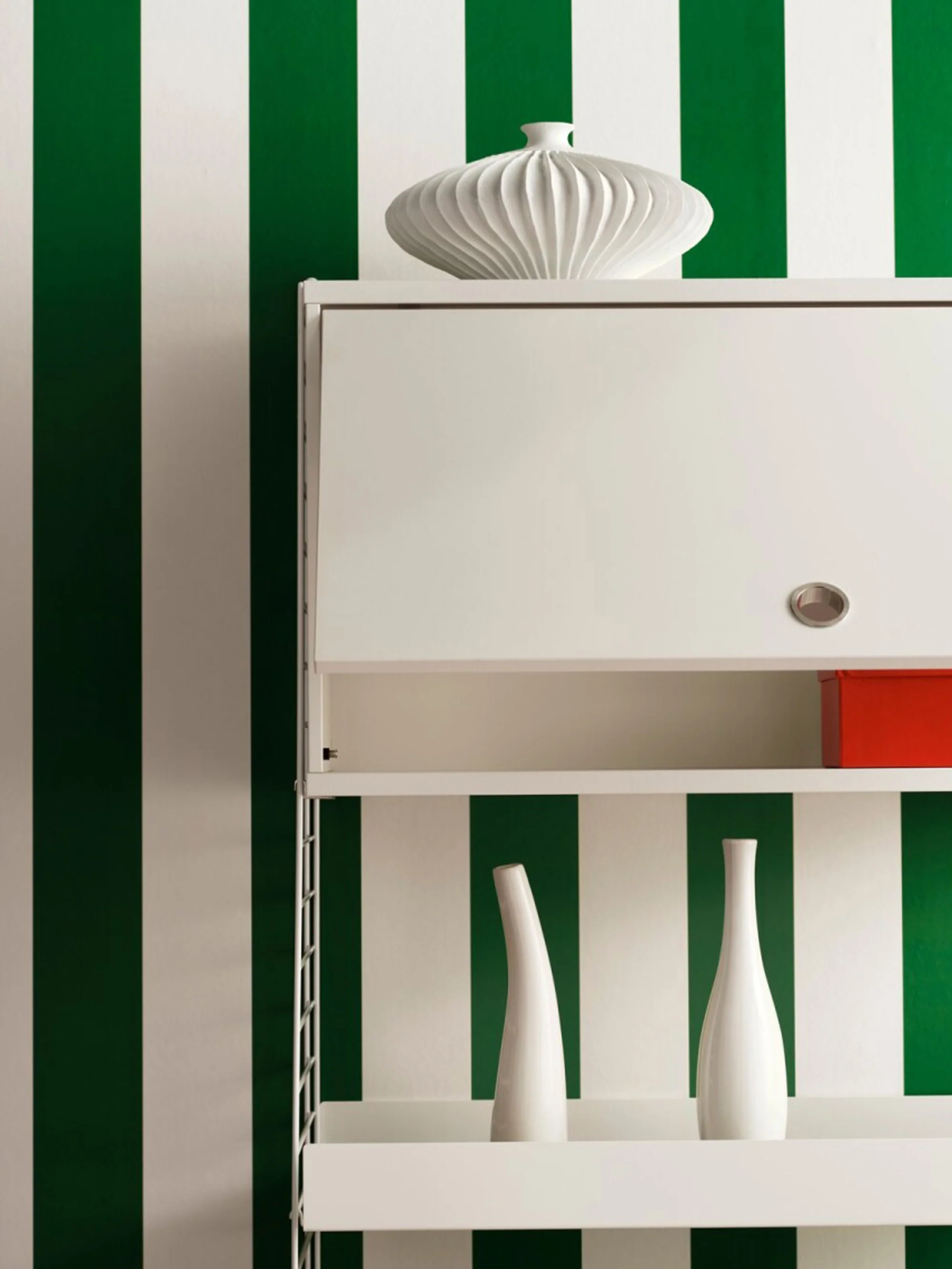Kast String System met omklapbare deur