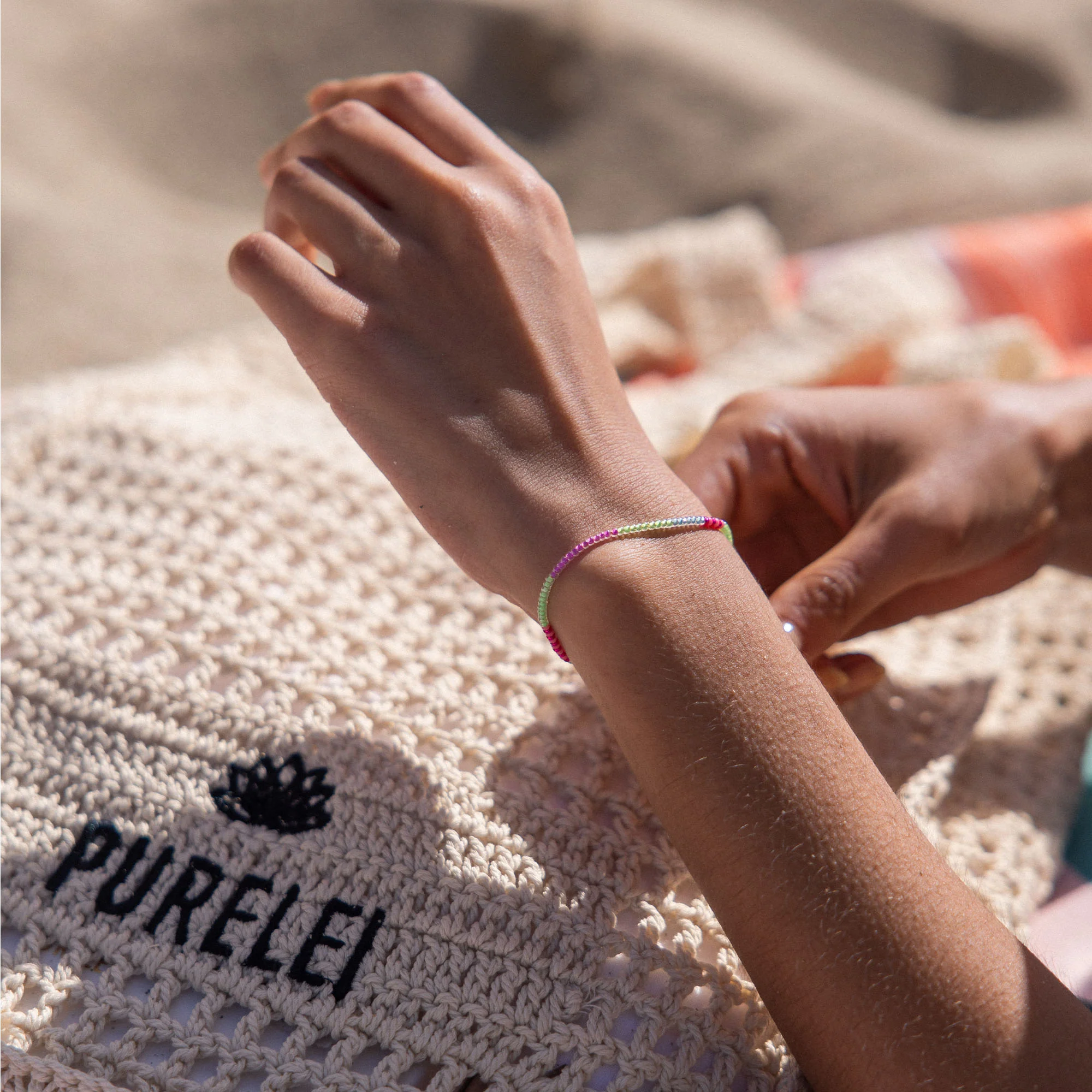 Playful Armband