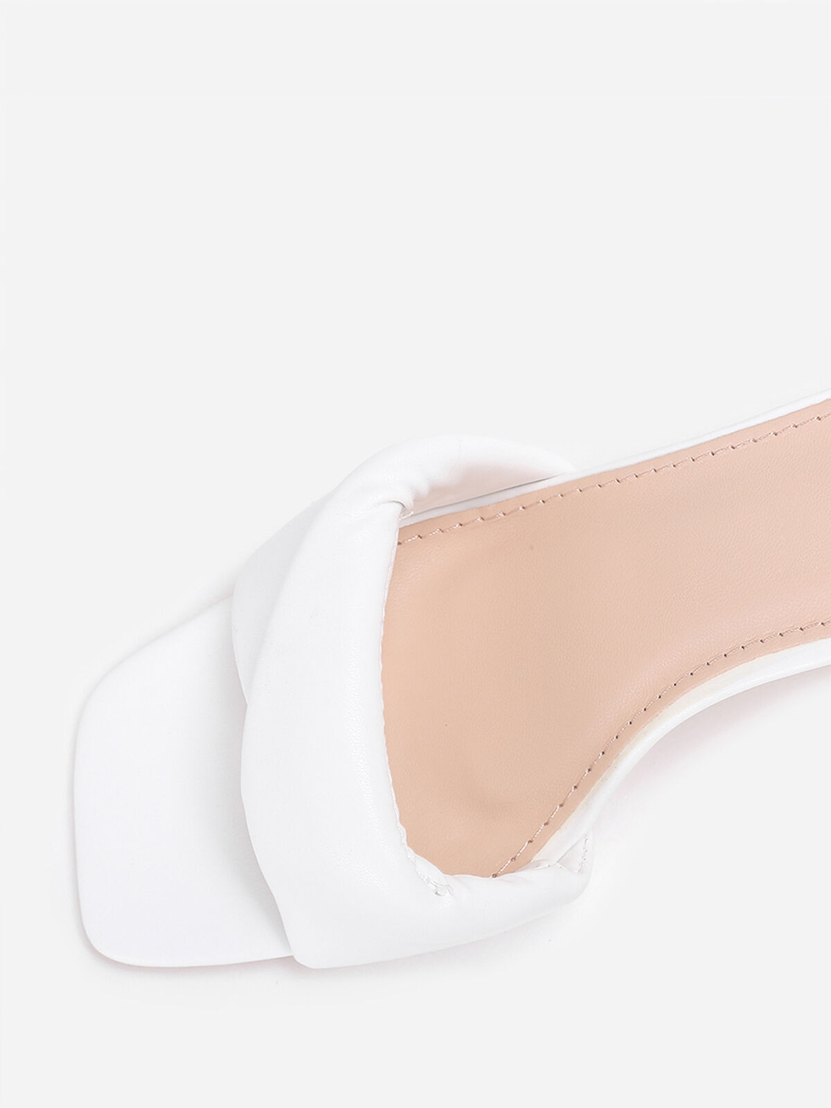 Mules à bride en simili matelassé- Blanc