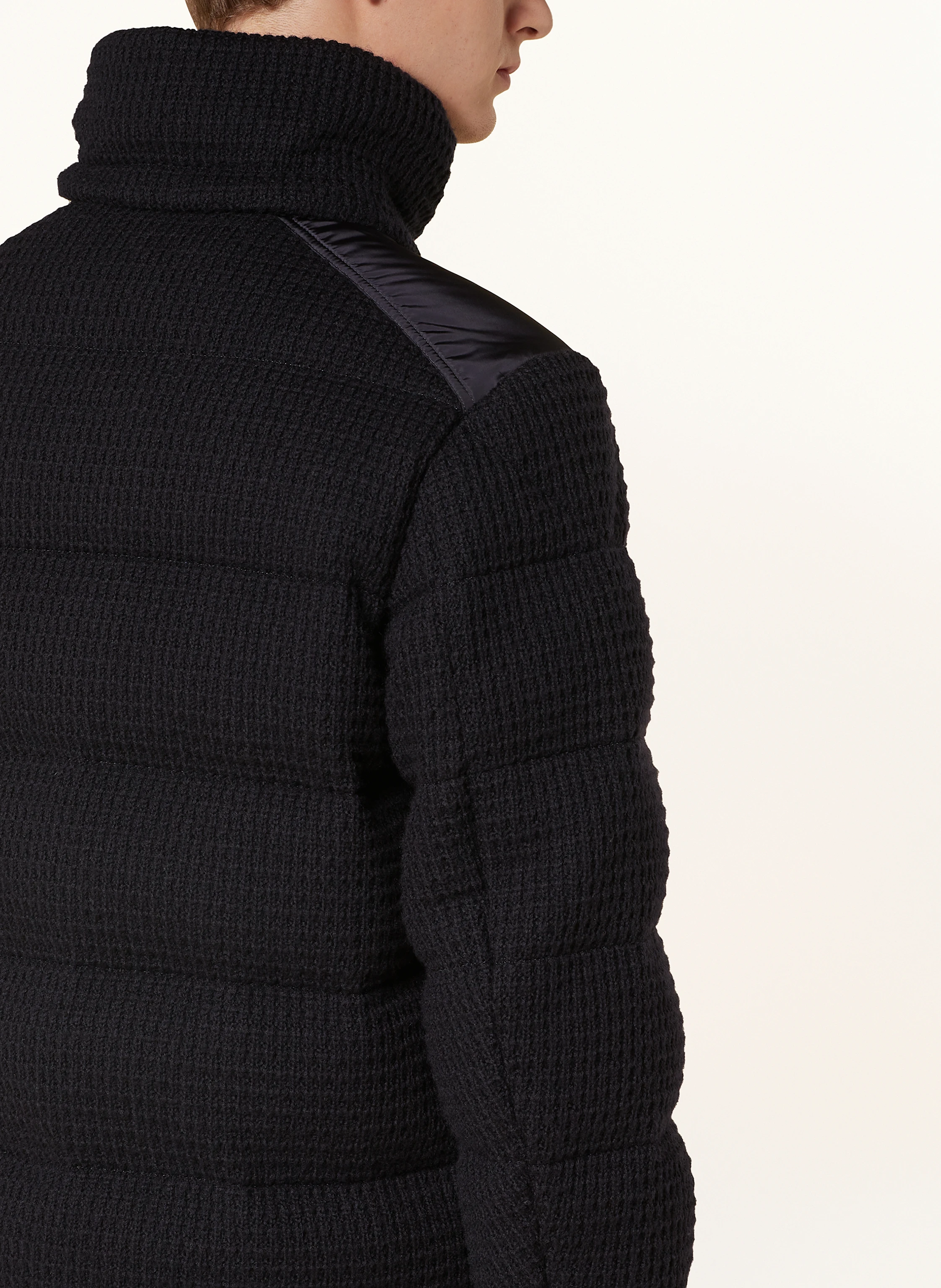 MONCLER Daunenjacke im Materialmix mit abnehmbarer Kapuze