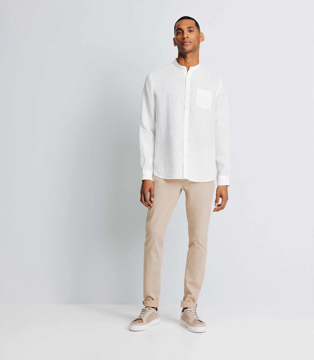 Chemise casual en lin blanche