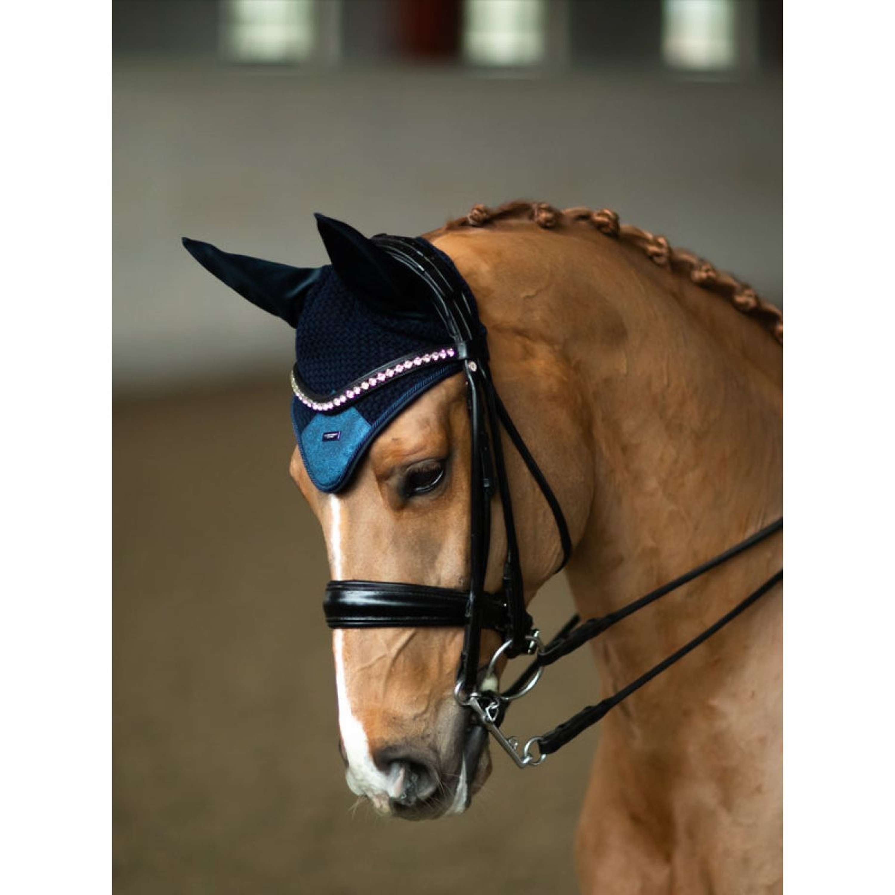 Equestrian Stockholm Oornetje Blue Meadow Glimmer