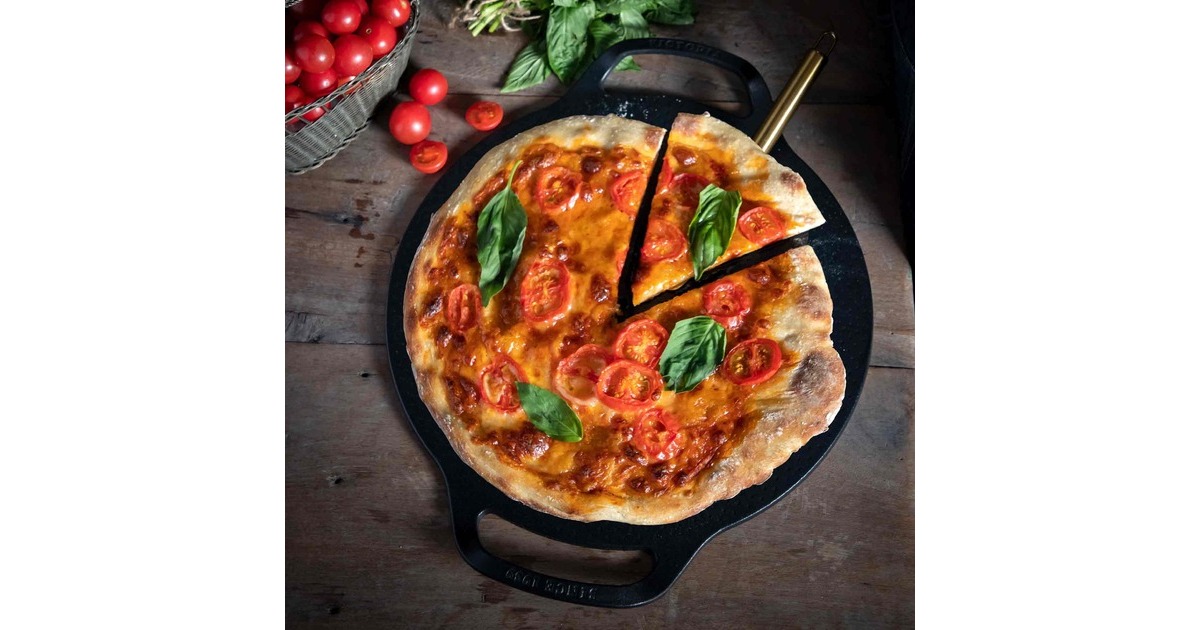 VictoriaPizzapan met twee handgrepen 38 cm, Seasoned bak-/braadpan  (Zwart, Color packaging)