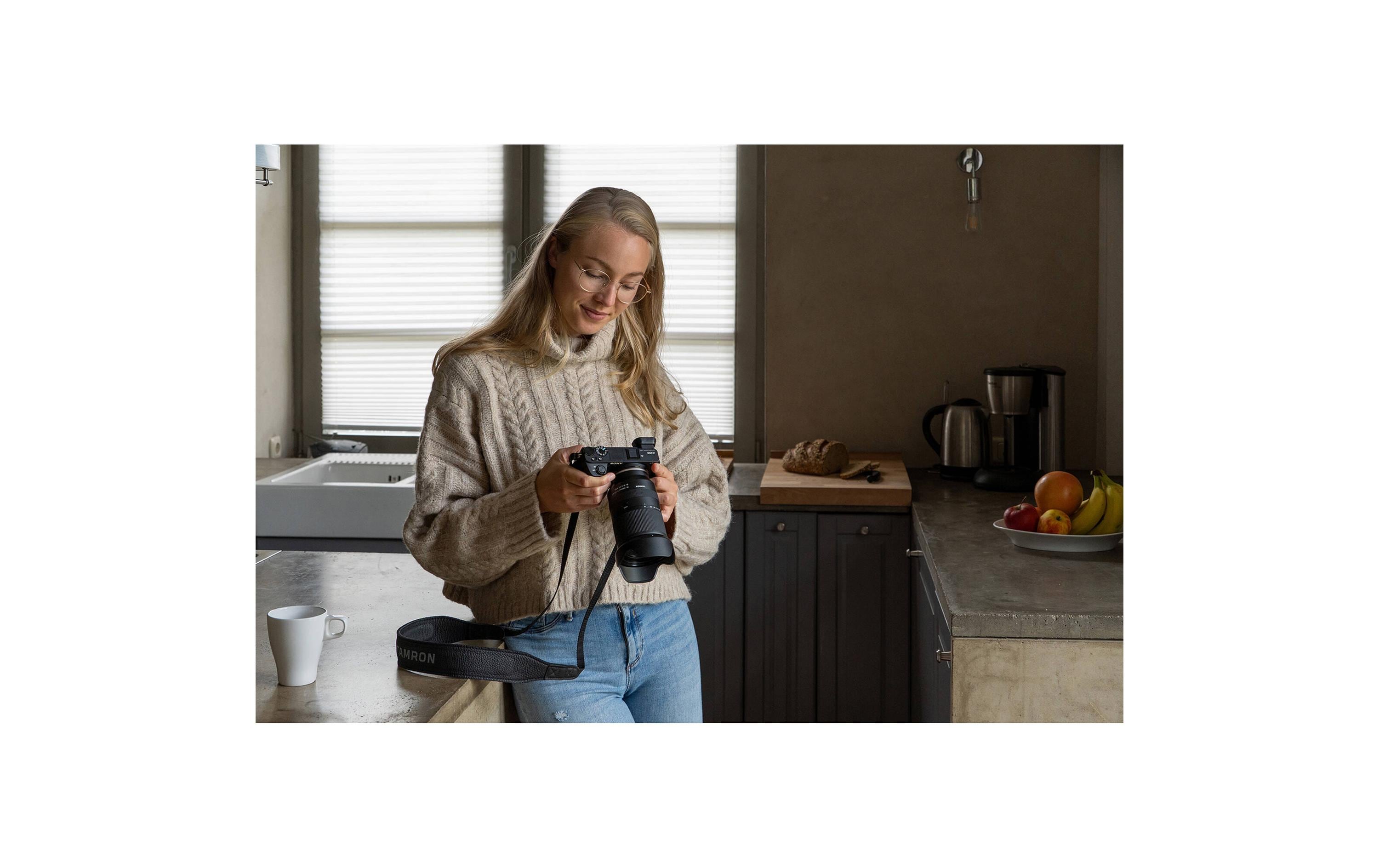 Zoomobjektiv AF 18-300mm F/3.5-6.3 Di III-A VC Sony E-Mount<br>Ein Objektiv mit allen Brennweiten