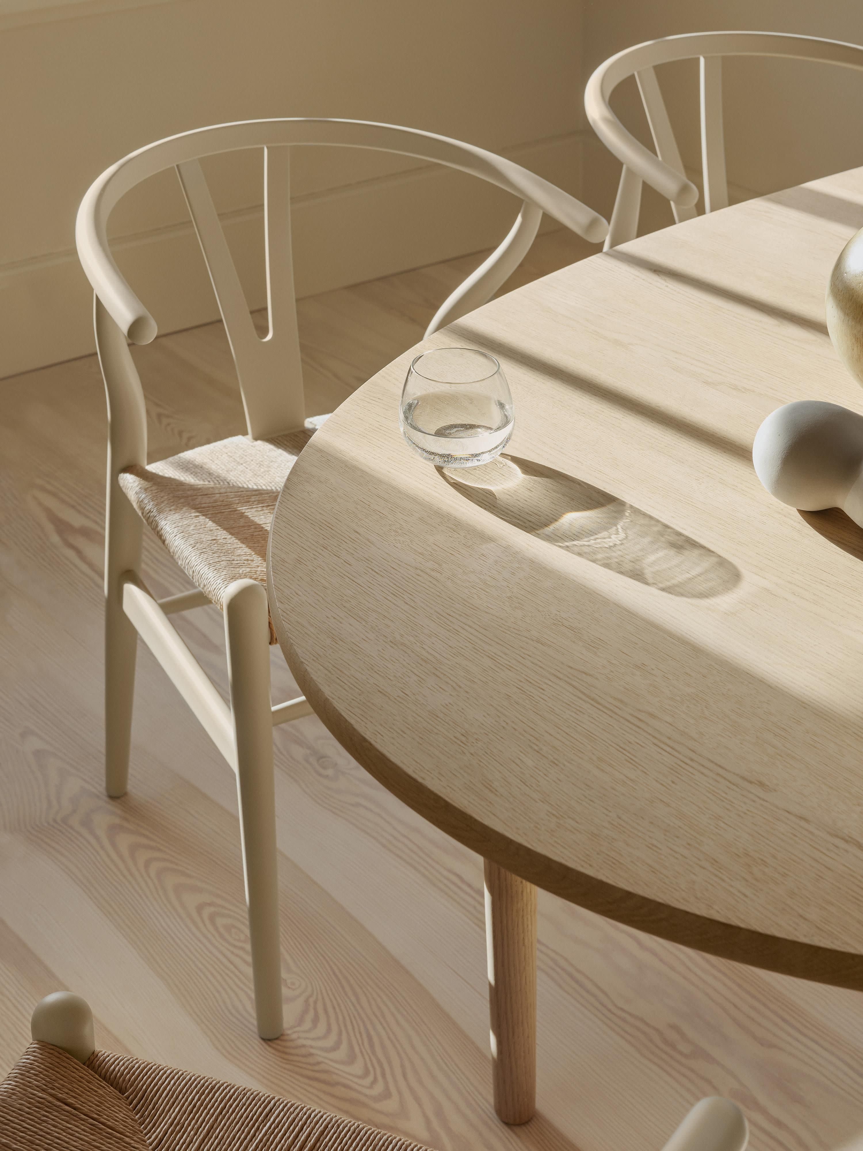 Houten Wishbone stoel CH24 met gevlochten zitvlak