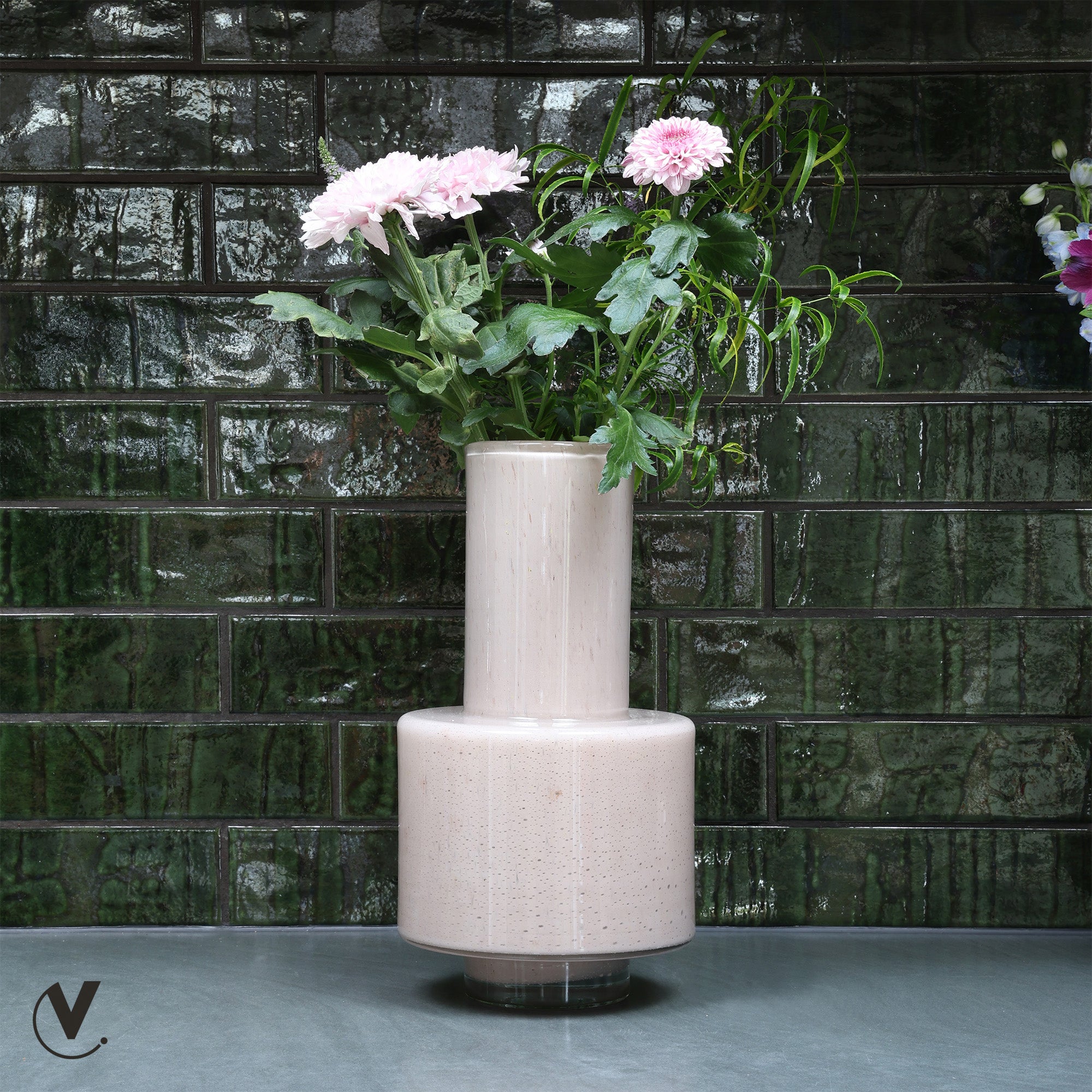 Vase The World Volta Elite ivory Ã19 x H36 cm